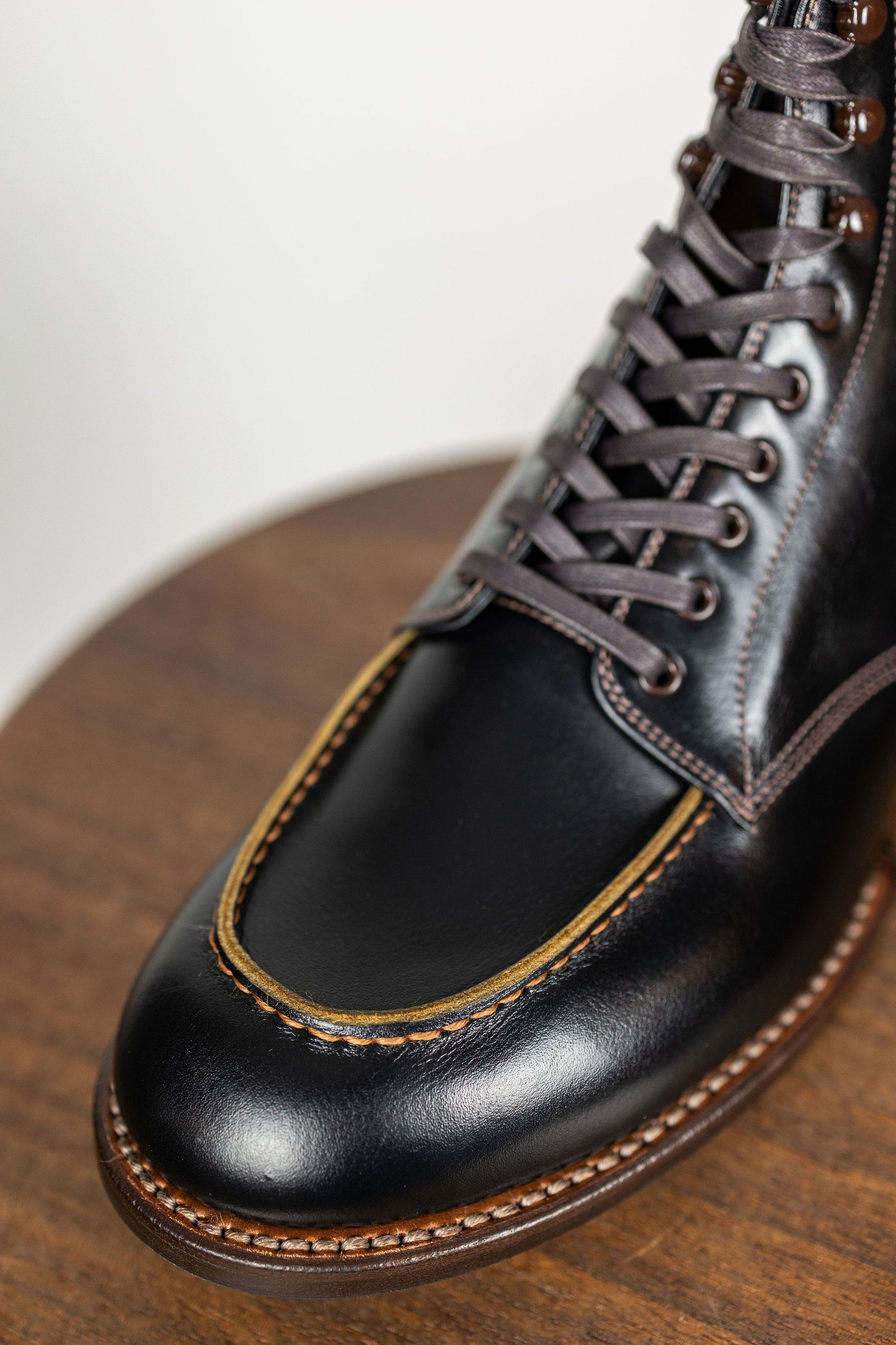 The 2 Monkeys Sportif - Black French Calfskin