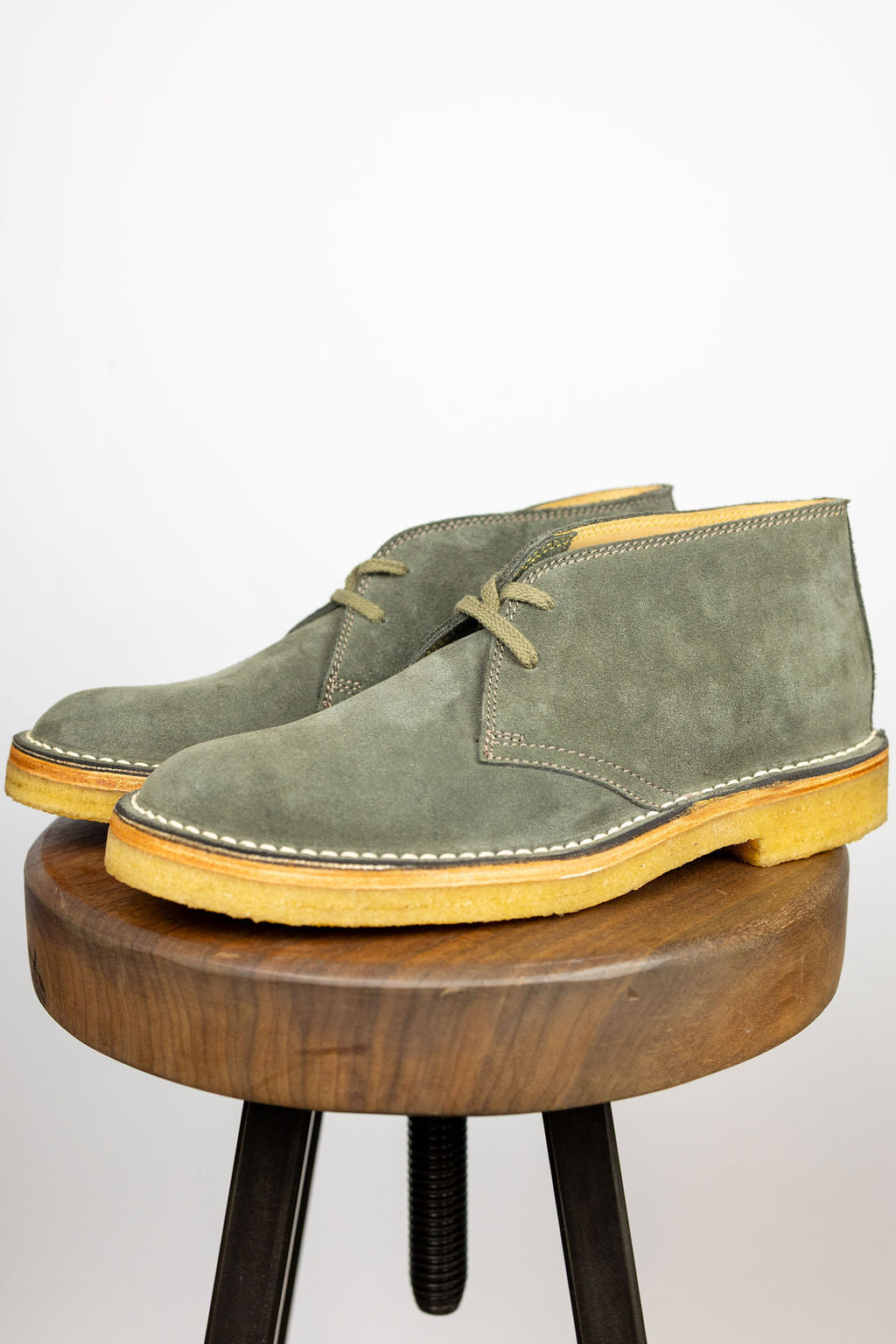 John Lofgren Military Desert Boot - Japanese Suede Olive