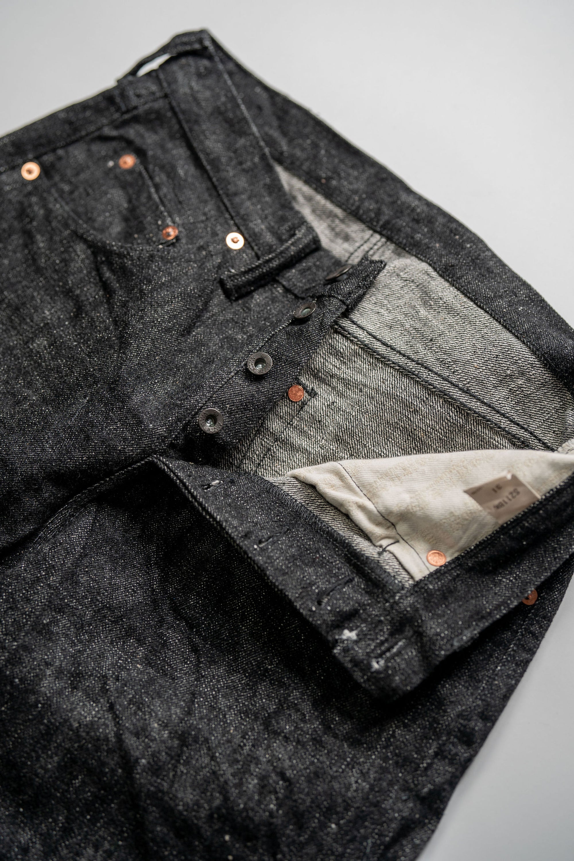 Samurai S211BK 17oz "Koku Benikei" Black Selvedge Relaxed Tapered - One Wash