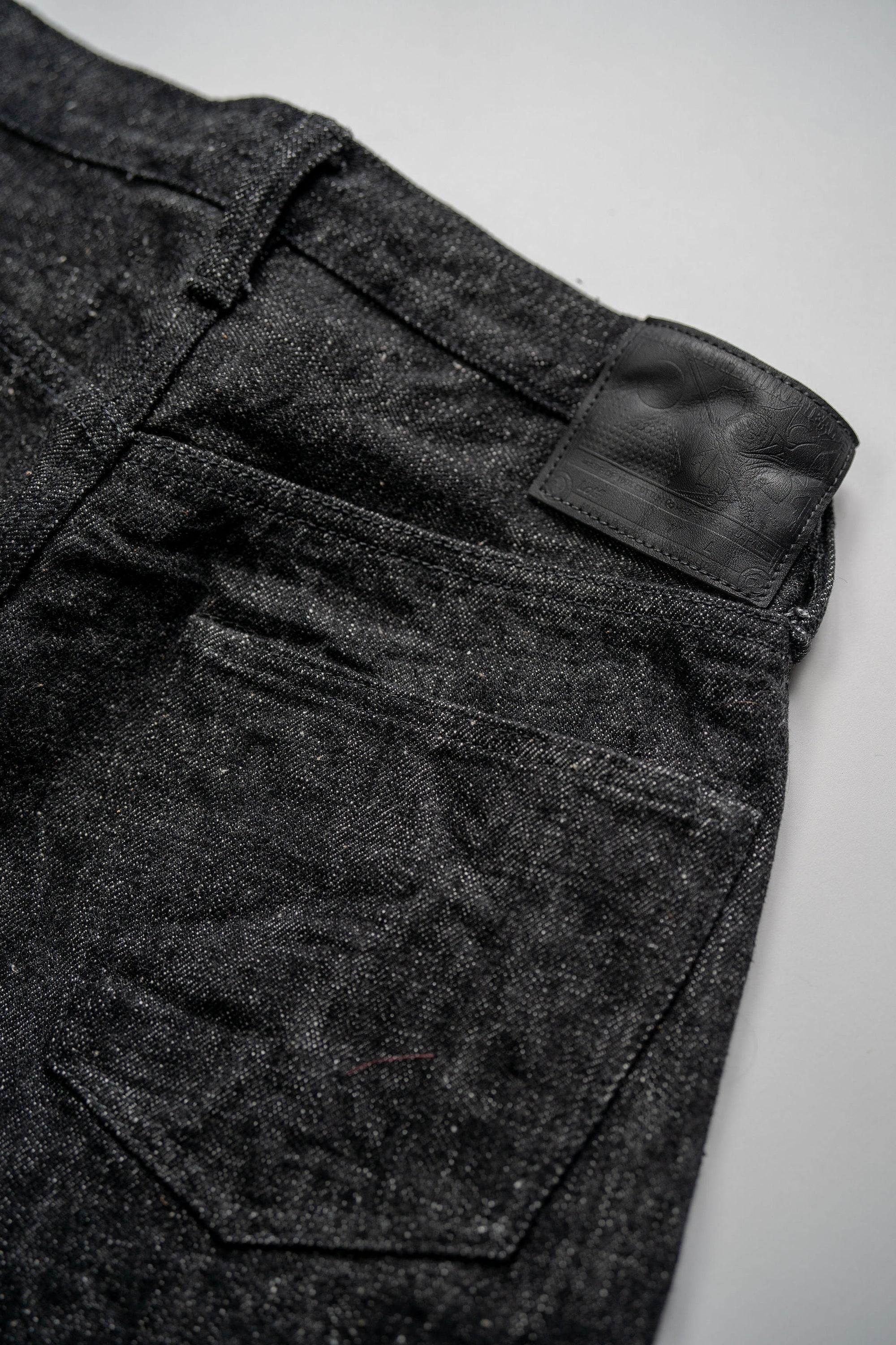 Samurai S211BK 17oz "Koku Benikei" Black Selvedge Relaxed Tapered - One Wash