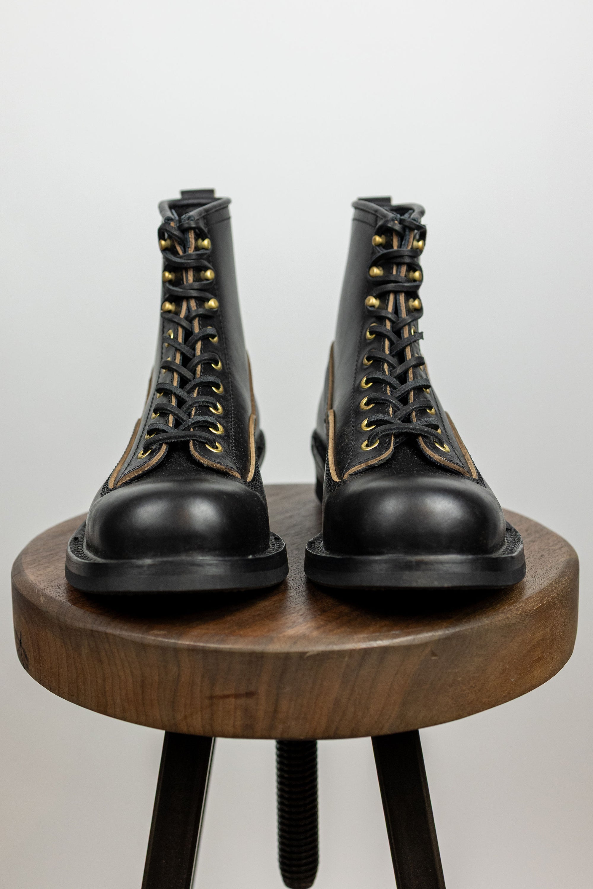 The Flat Head FN-FB-004 Horsehide Logger Boots - Black