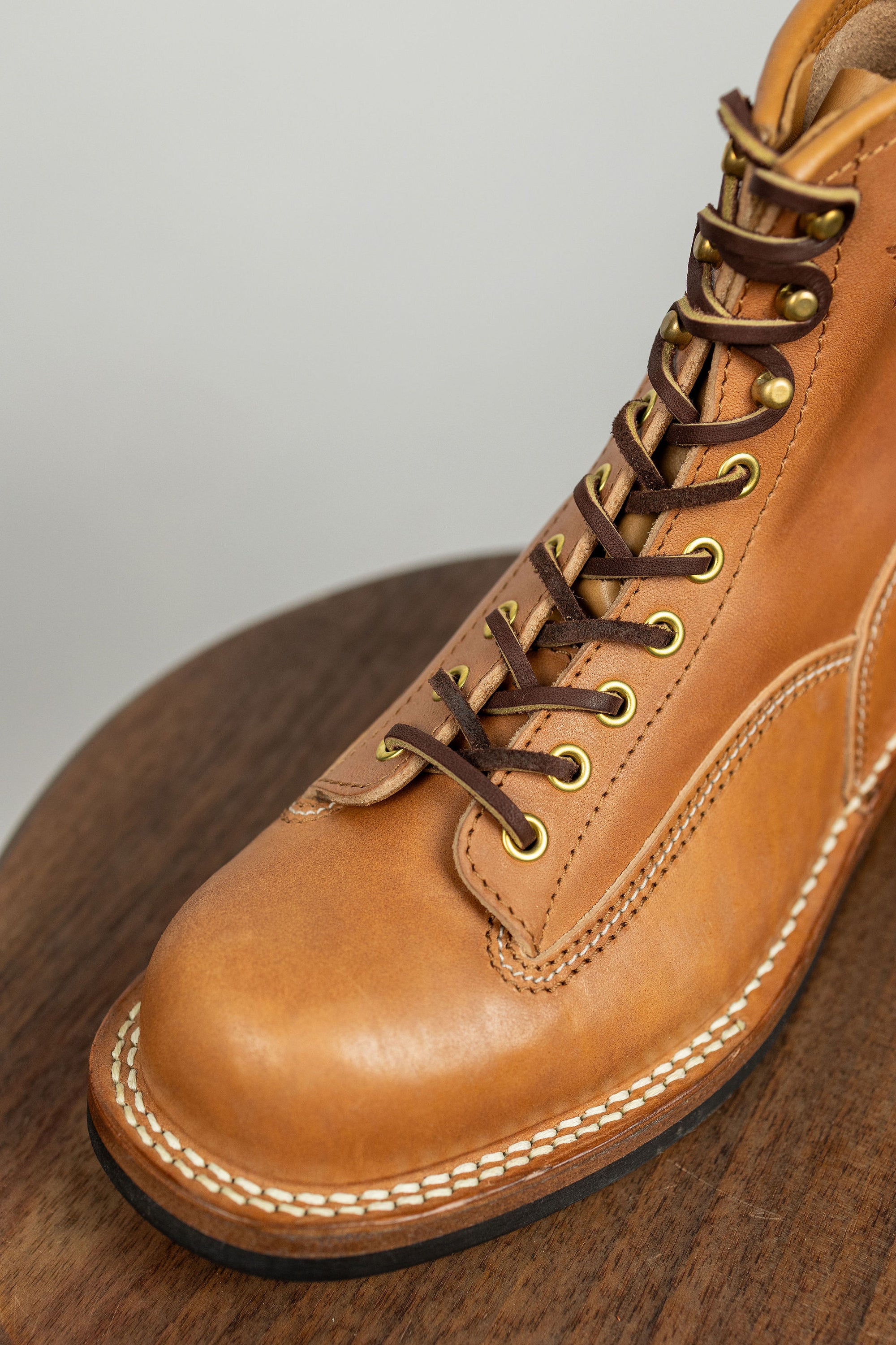 The Flat Head FN-FB-004 Horsehide Logger Boots - Beige