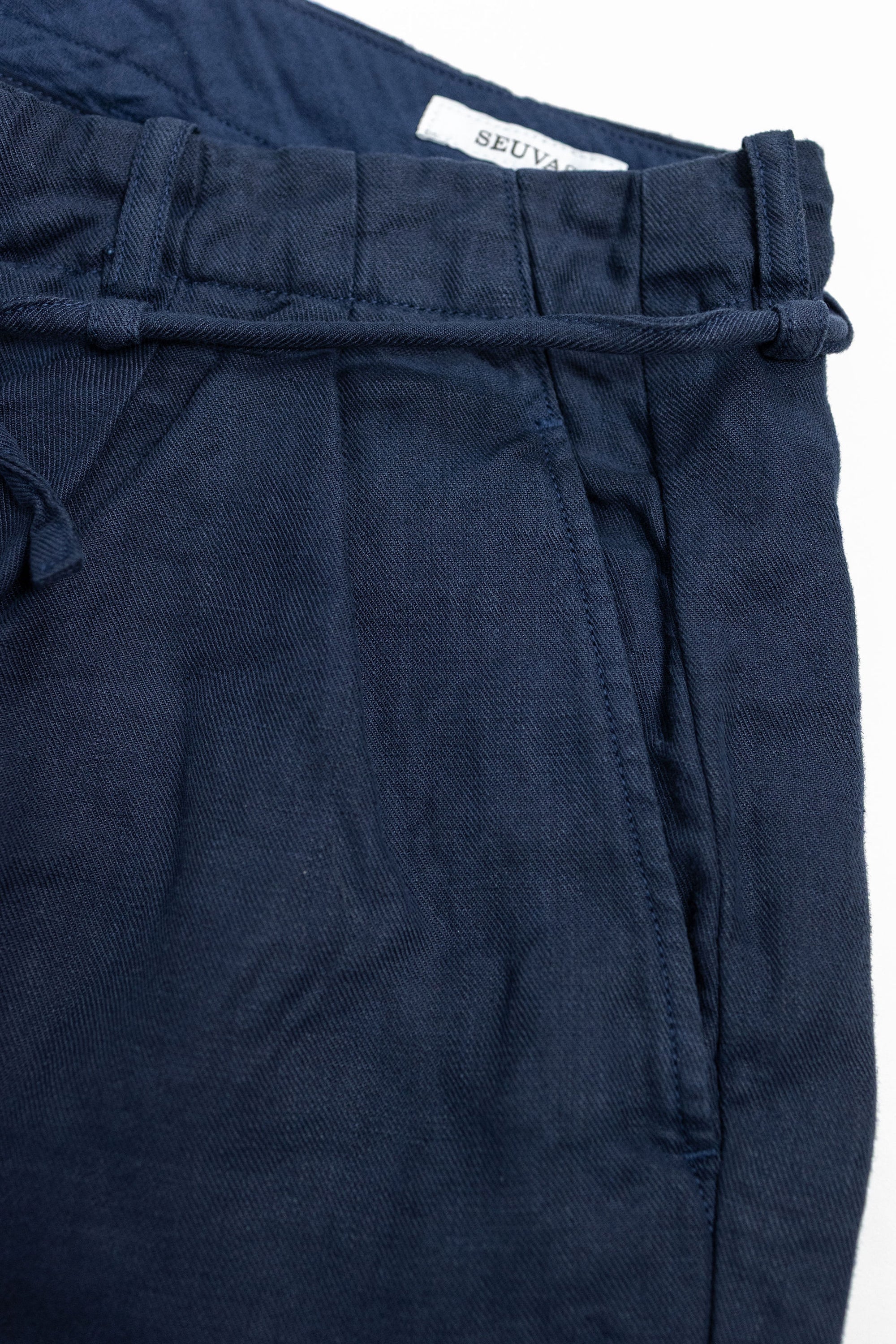 Seuvas Linen Tapered 2-Tuck Pants - Navy