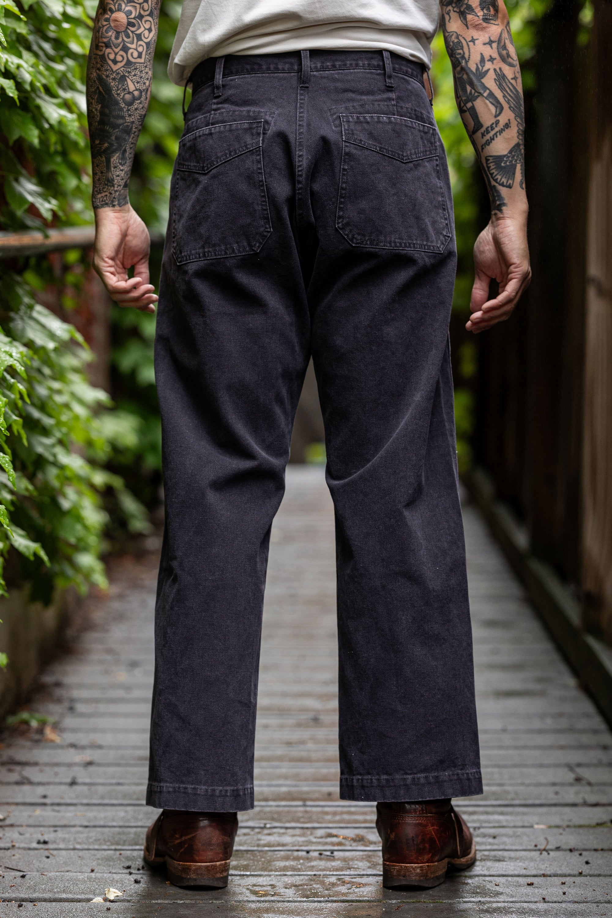 Sugar Cane Cotton Duck Wide Trousers - Aged Model Black