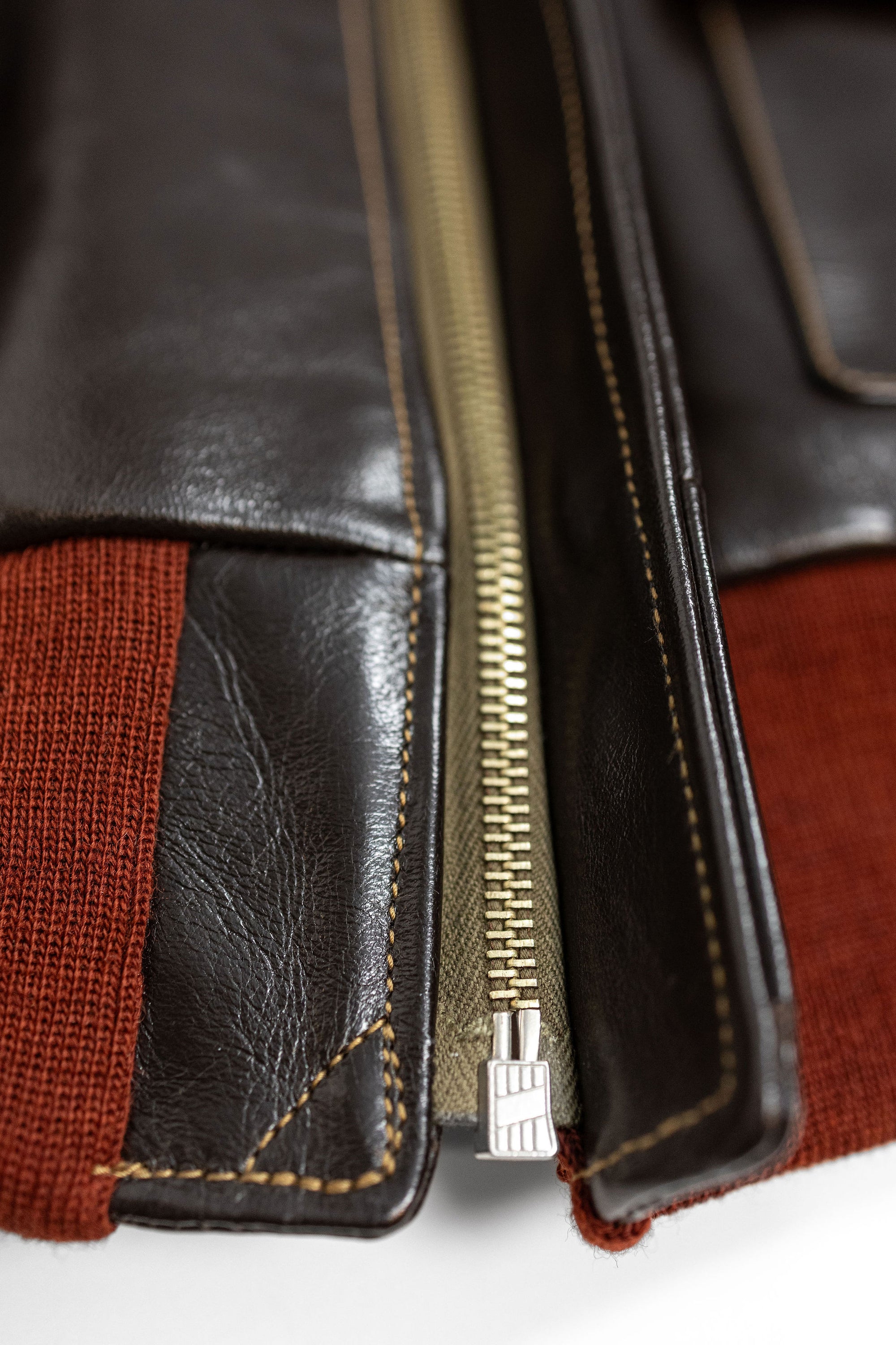 Buzz Rickson's BR80644 Type A-2 “Contract no. w535 AC-21996 Buzz Rickson Clo. Co. - S/Brown