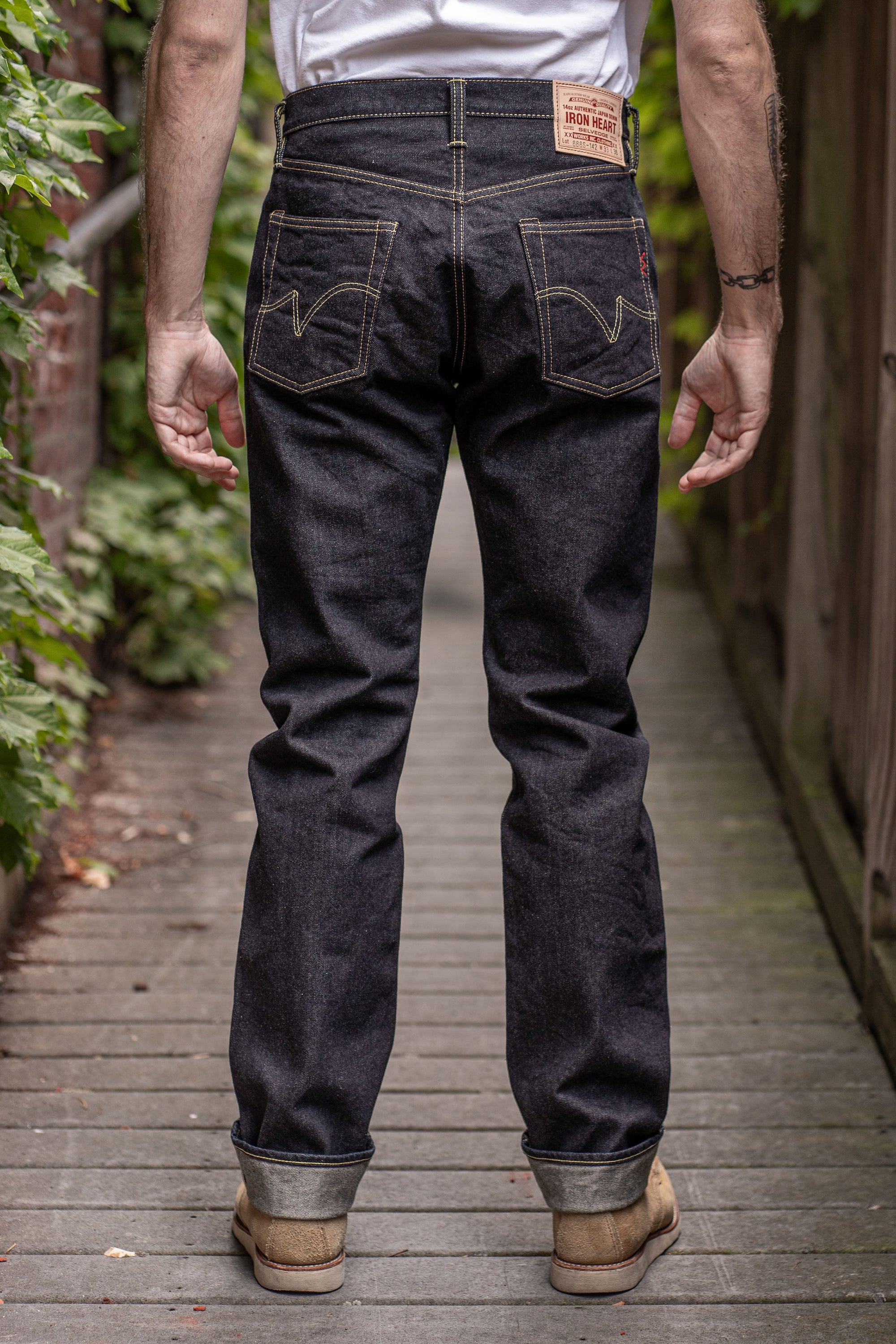 Iron Heart IH-888S-142 14oz Selvedge Denim Medium/High Rise Tapered Cut Jeans - Indigo