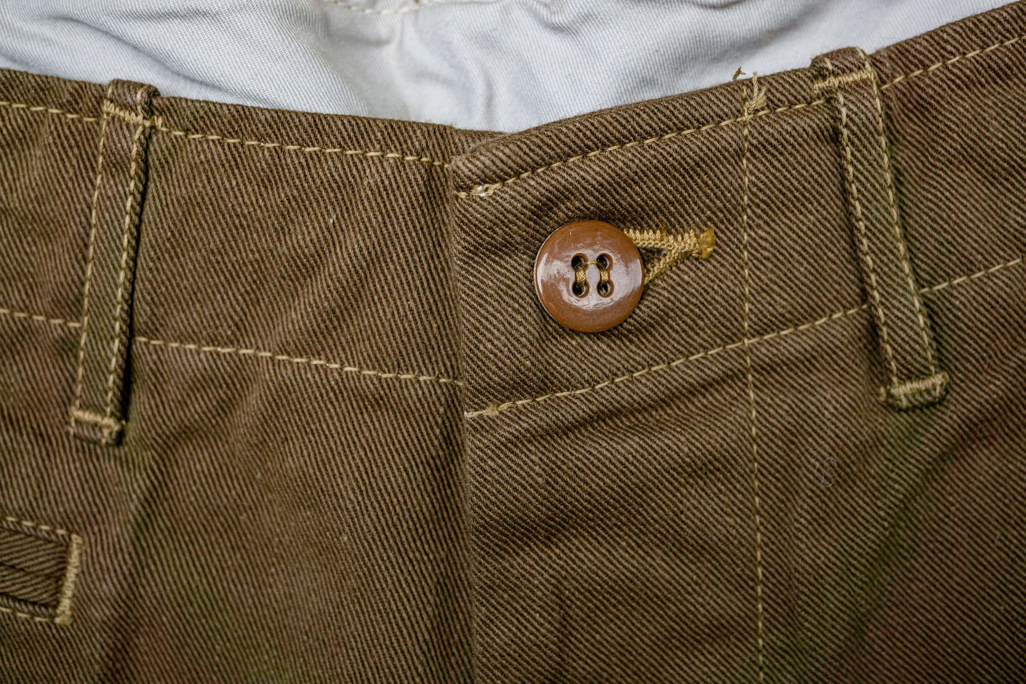 UES C408 - Regular Chinos - Olive