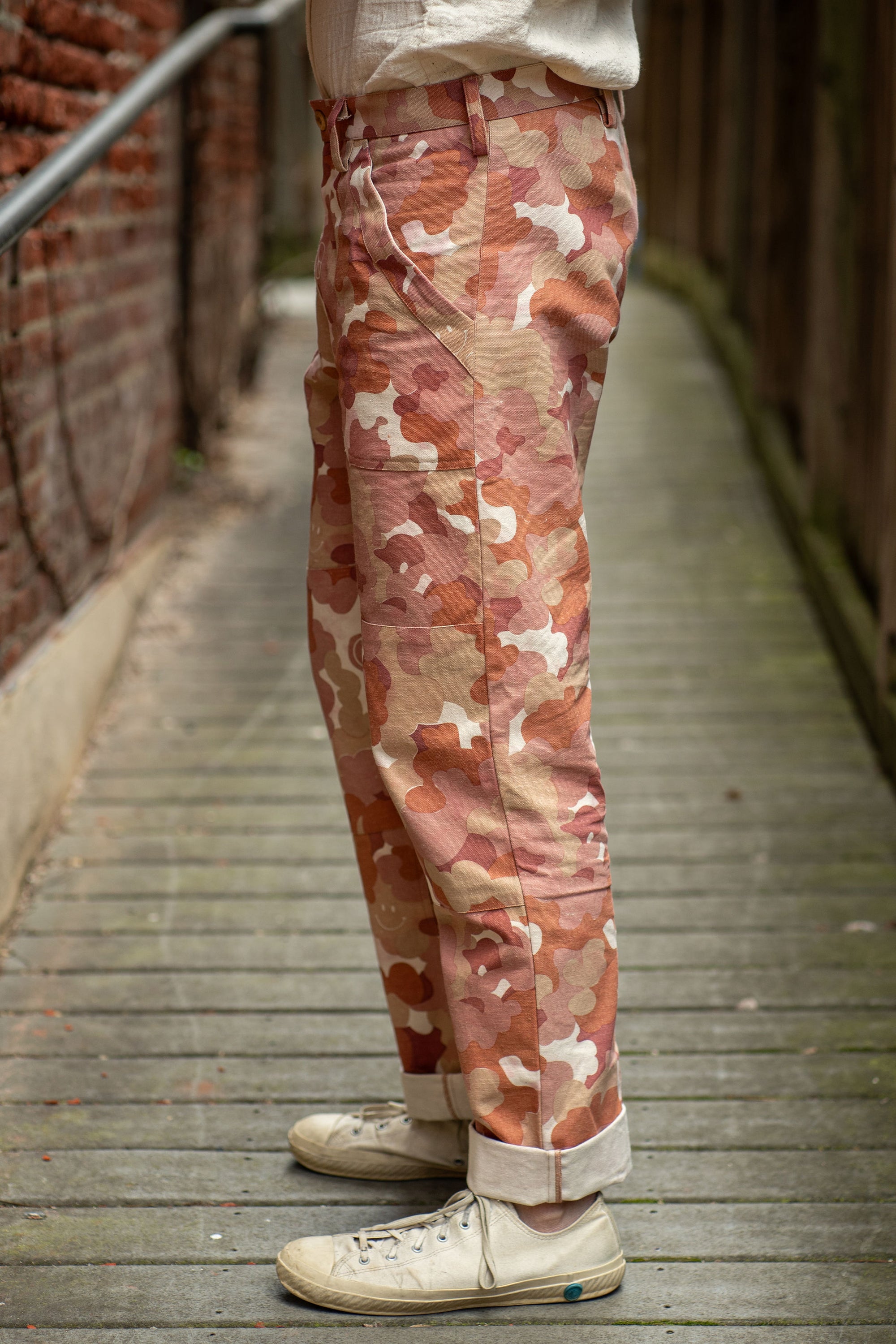 Indi + Ash Isaac Pant - Organic Cotton Canvas Desert Cloud Camo Mango Husk