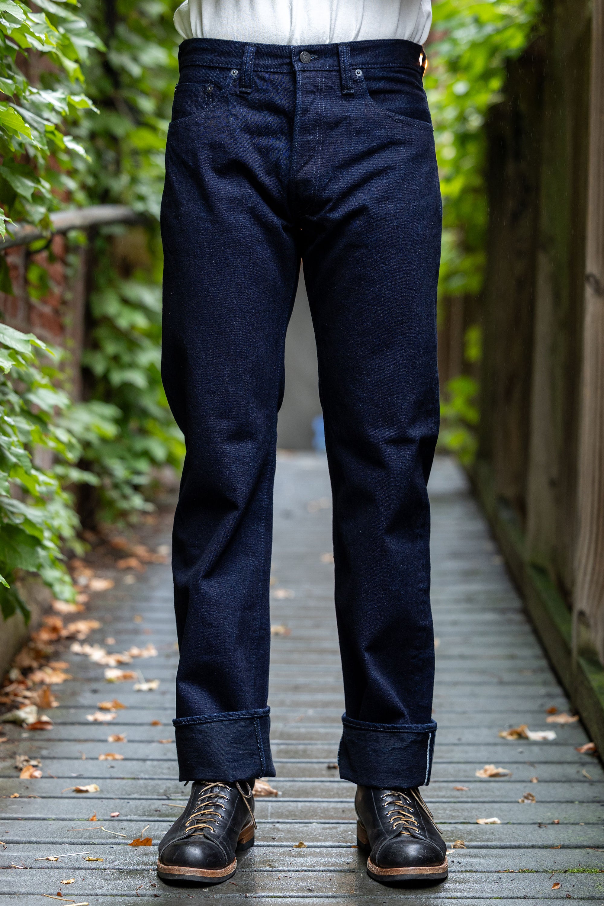 Pure Blue Japan XX-003-IDBK Regular Straight - 14oz Indigo x Black Denim (Rinsed)