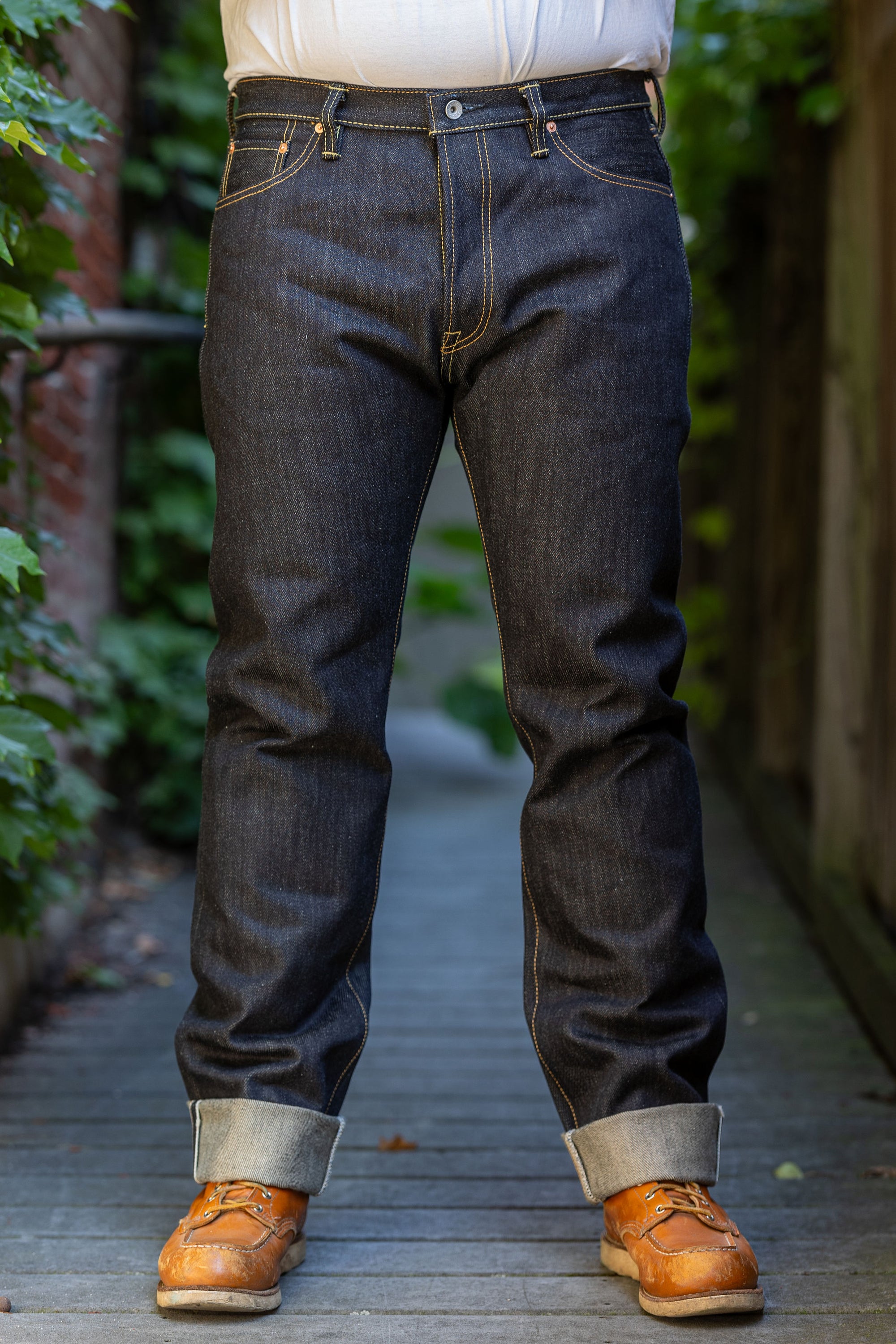 Iron Heart IH-888-XHS 25oz Selvedge Denim Medium/High Rise Tapered Cut Jeans - Indigo
