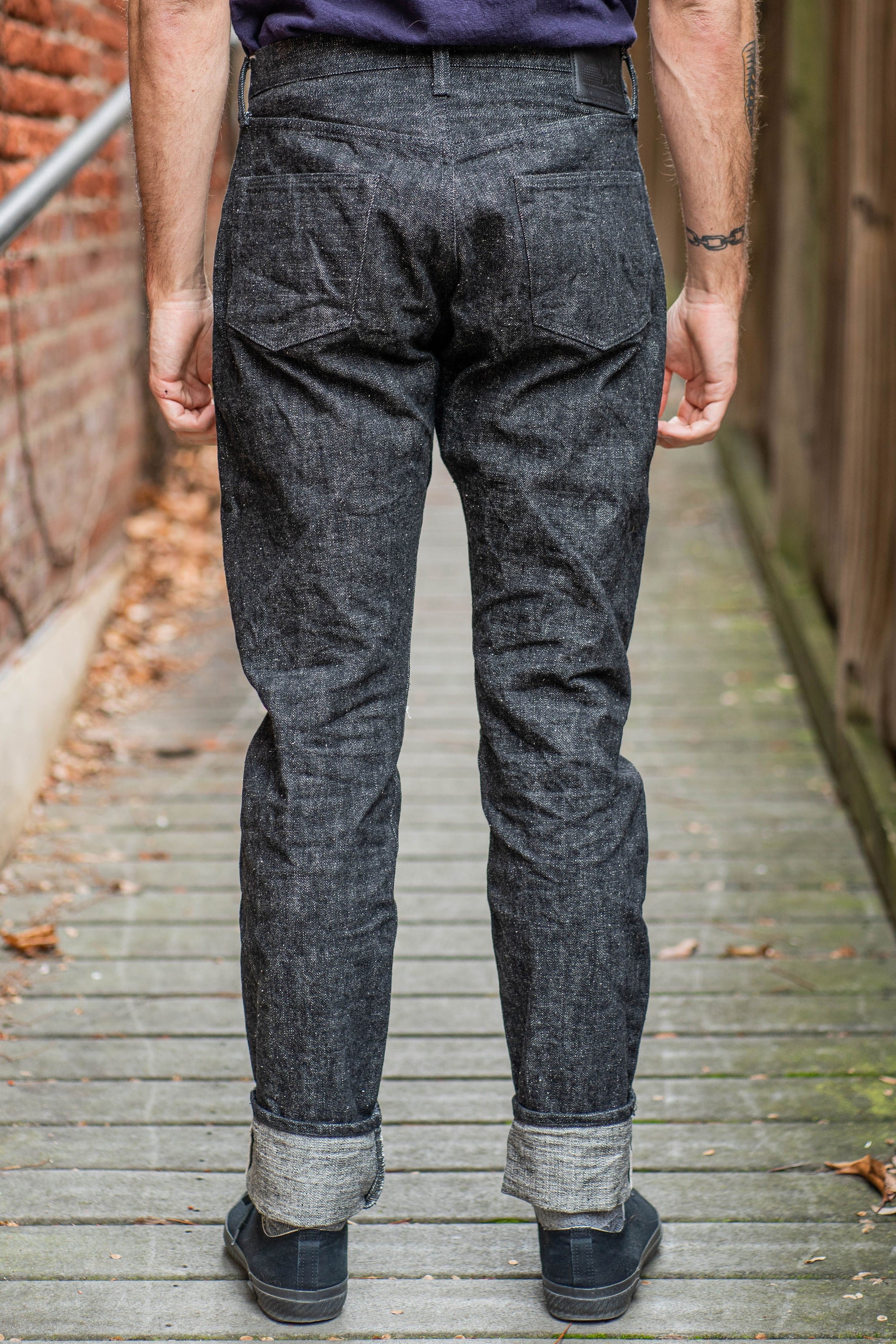 Samurai S211BK 17oz "Koku Benikei" Black Selvedge Relaxed Tapered - One Wash