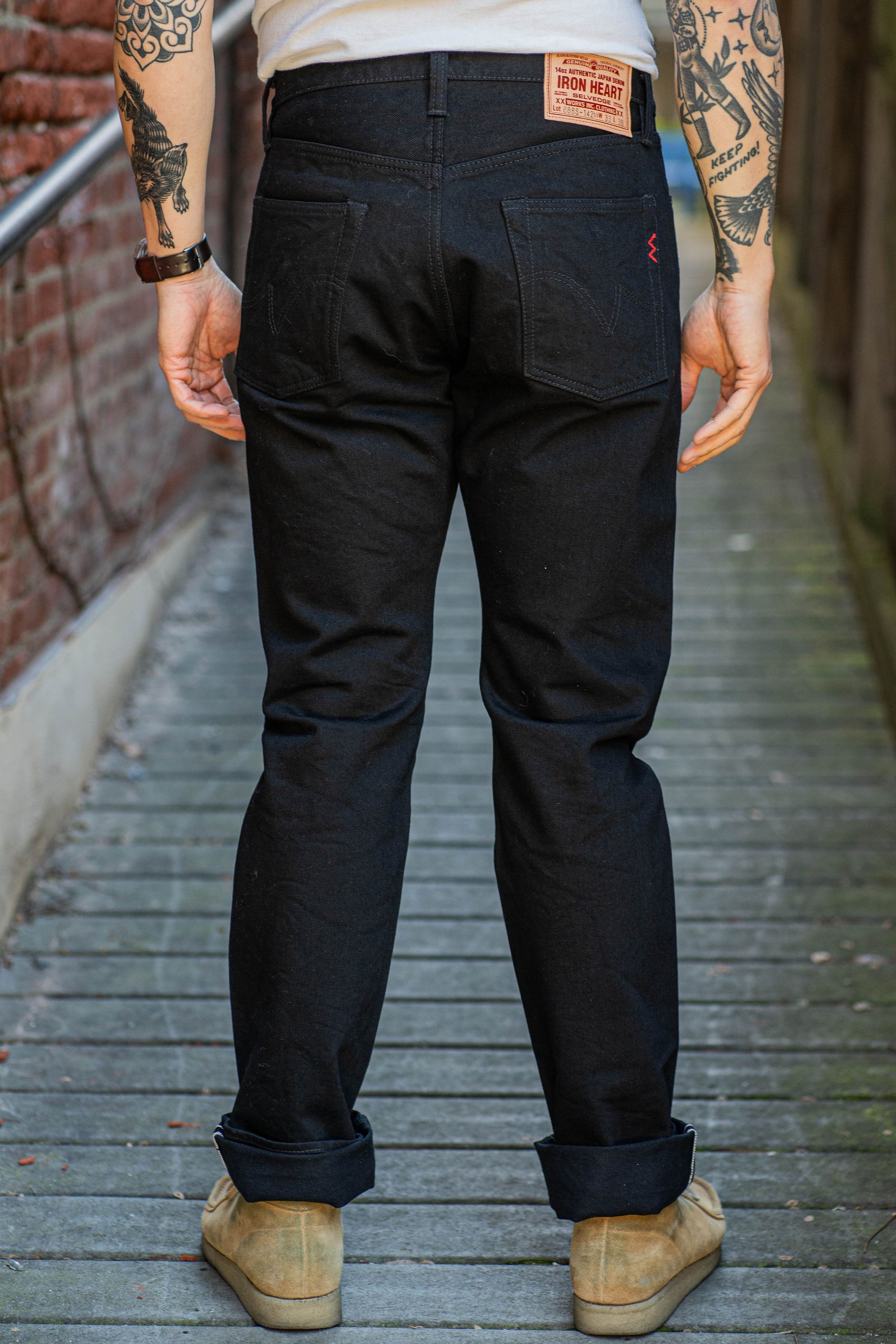 Iron Heart IH-888S-142bb 14oz Selvedge Denim Mid/High Rise Tapered Cut Jeans - Black/Black