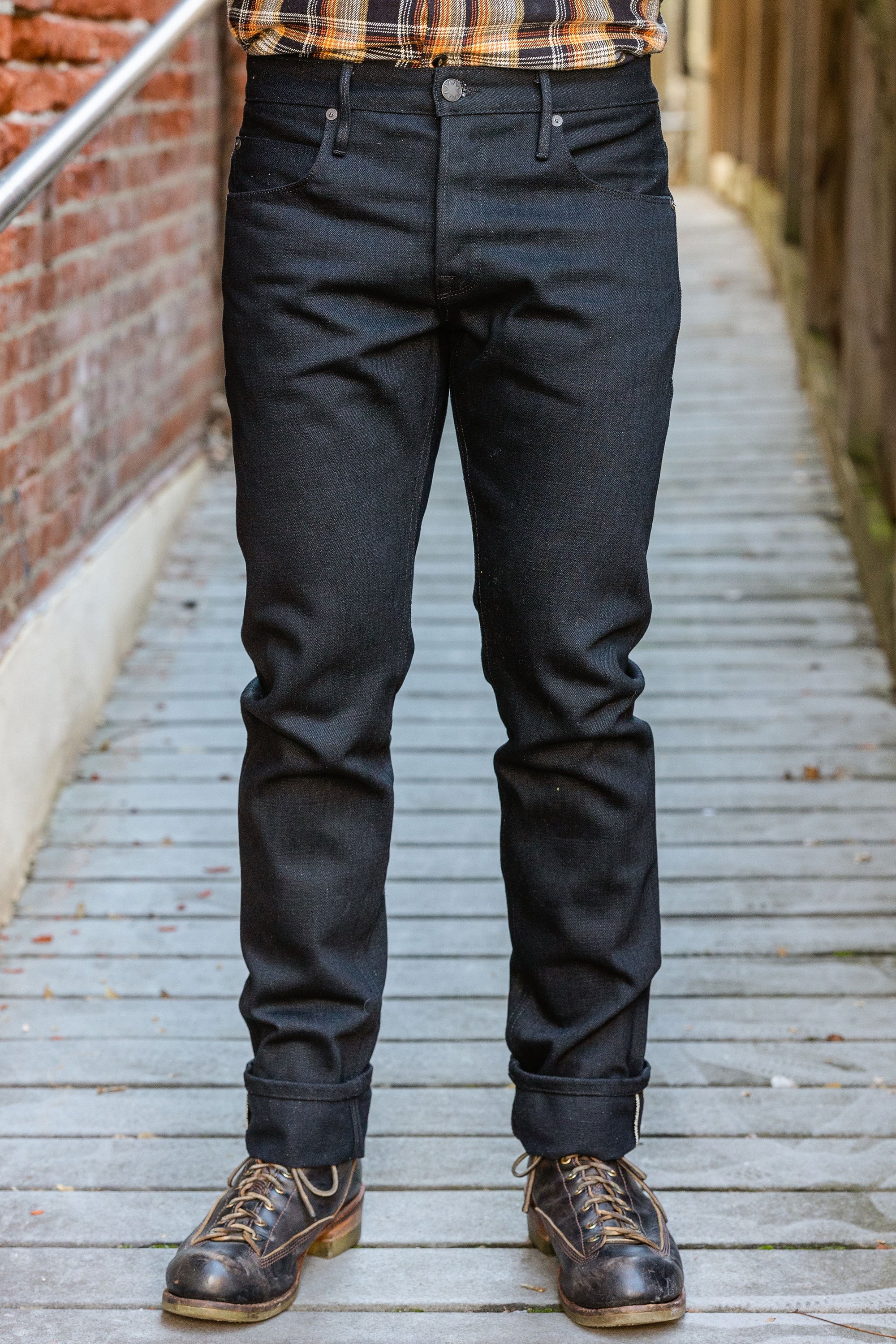 Freenote Cloth Avila - 17oz Black Slub