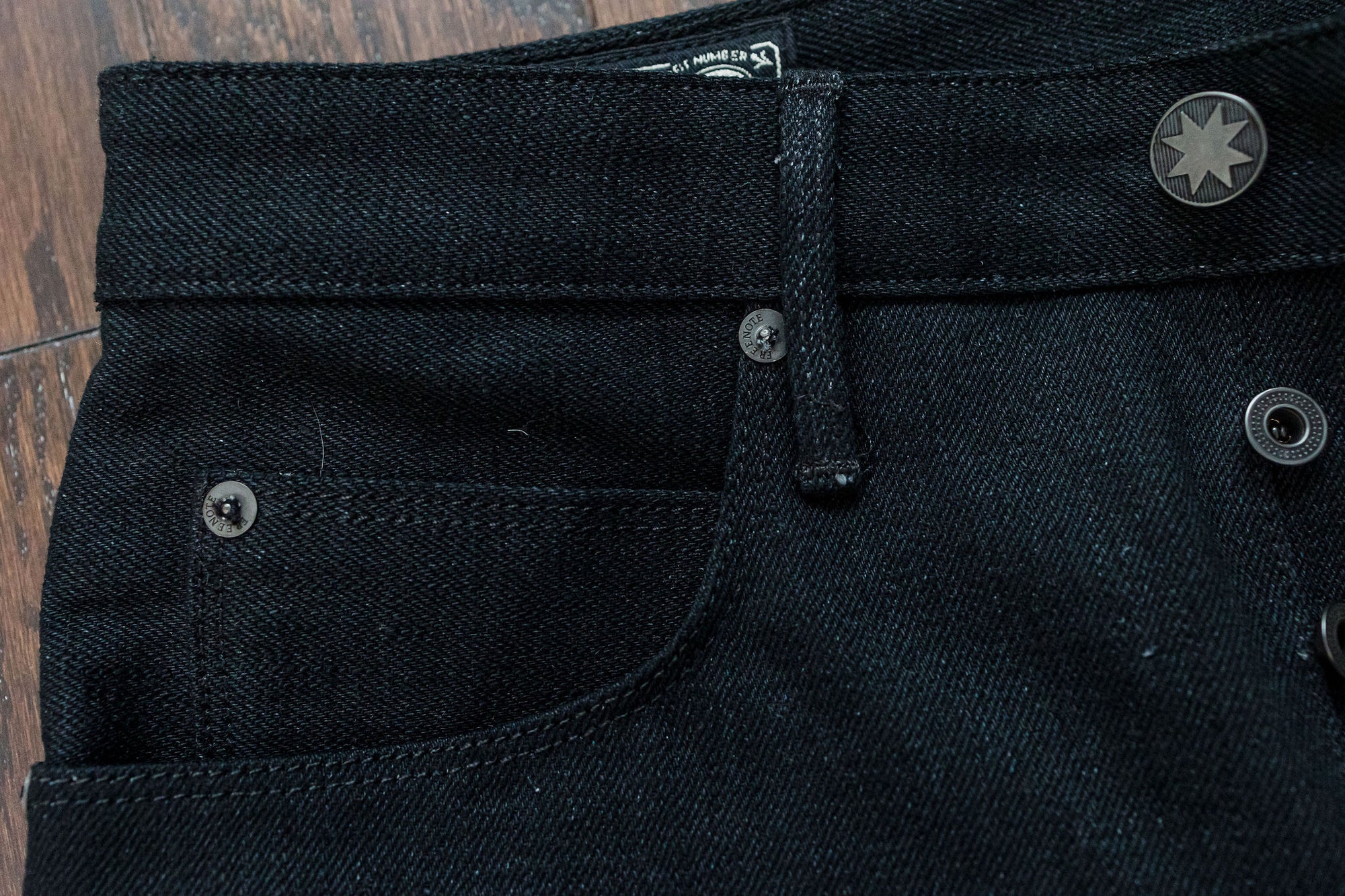 Freenote Cloth Avila - 17oz Black Slub