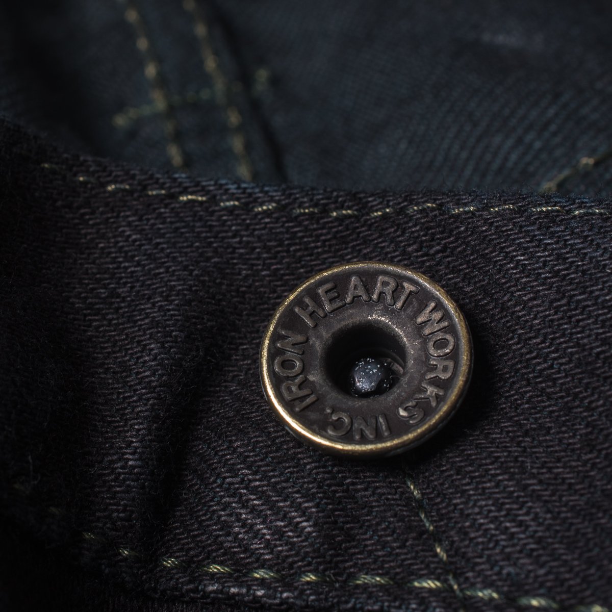 Iron Heart IH-555S-142OD 14oz Selvedge Denim Super Slim - Indigo Overdyed Black