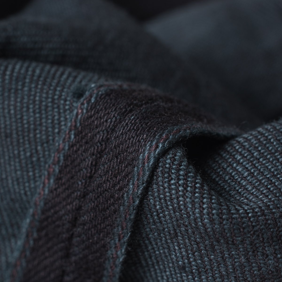 Iron Heart IH-555S-142OD 14oz Selvedge Denim Super Slim - Indigo Overdyed Black