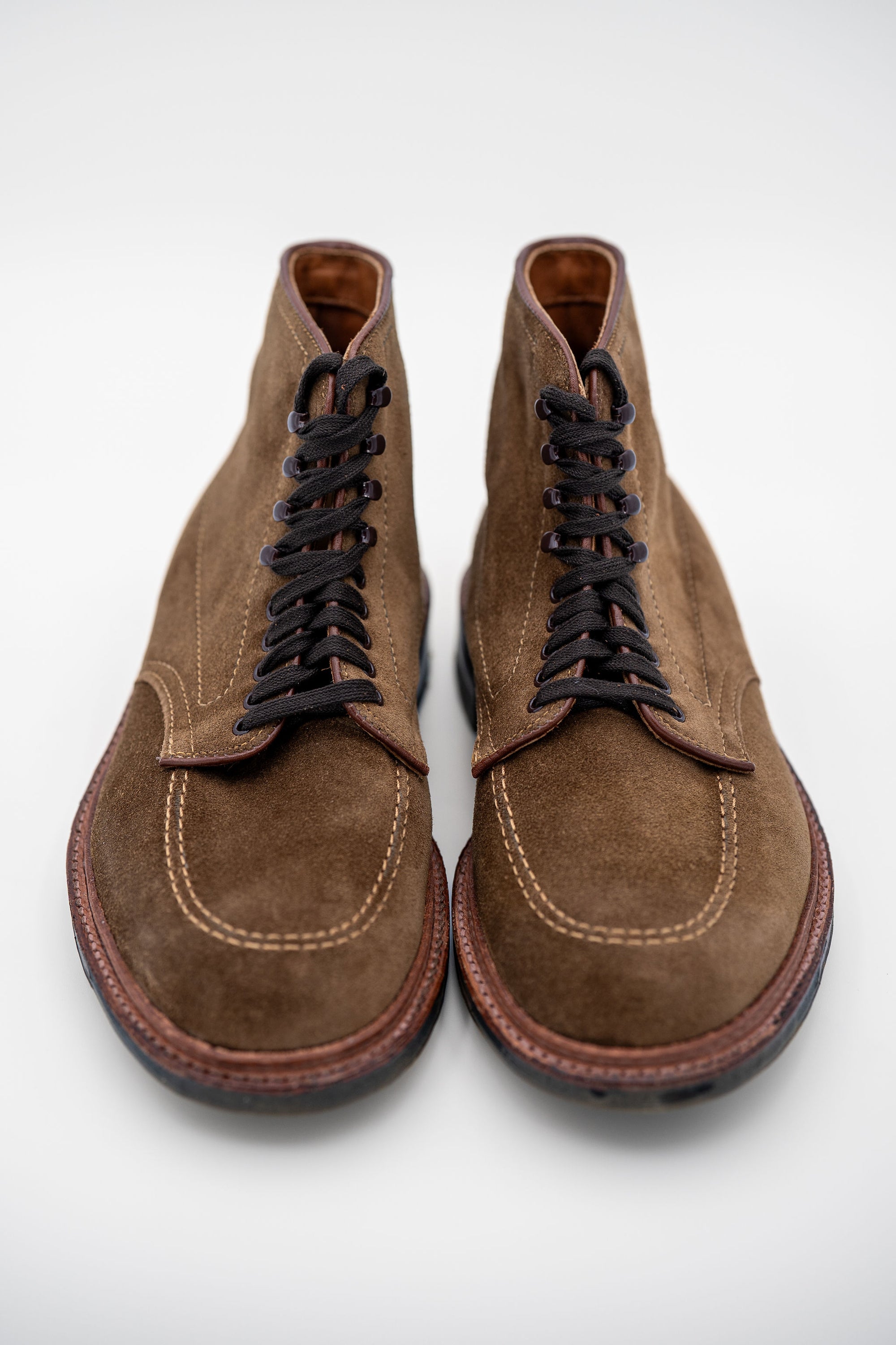 Alden 4011HC Mocc Toe Boot - Snuff Suede