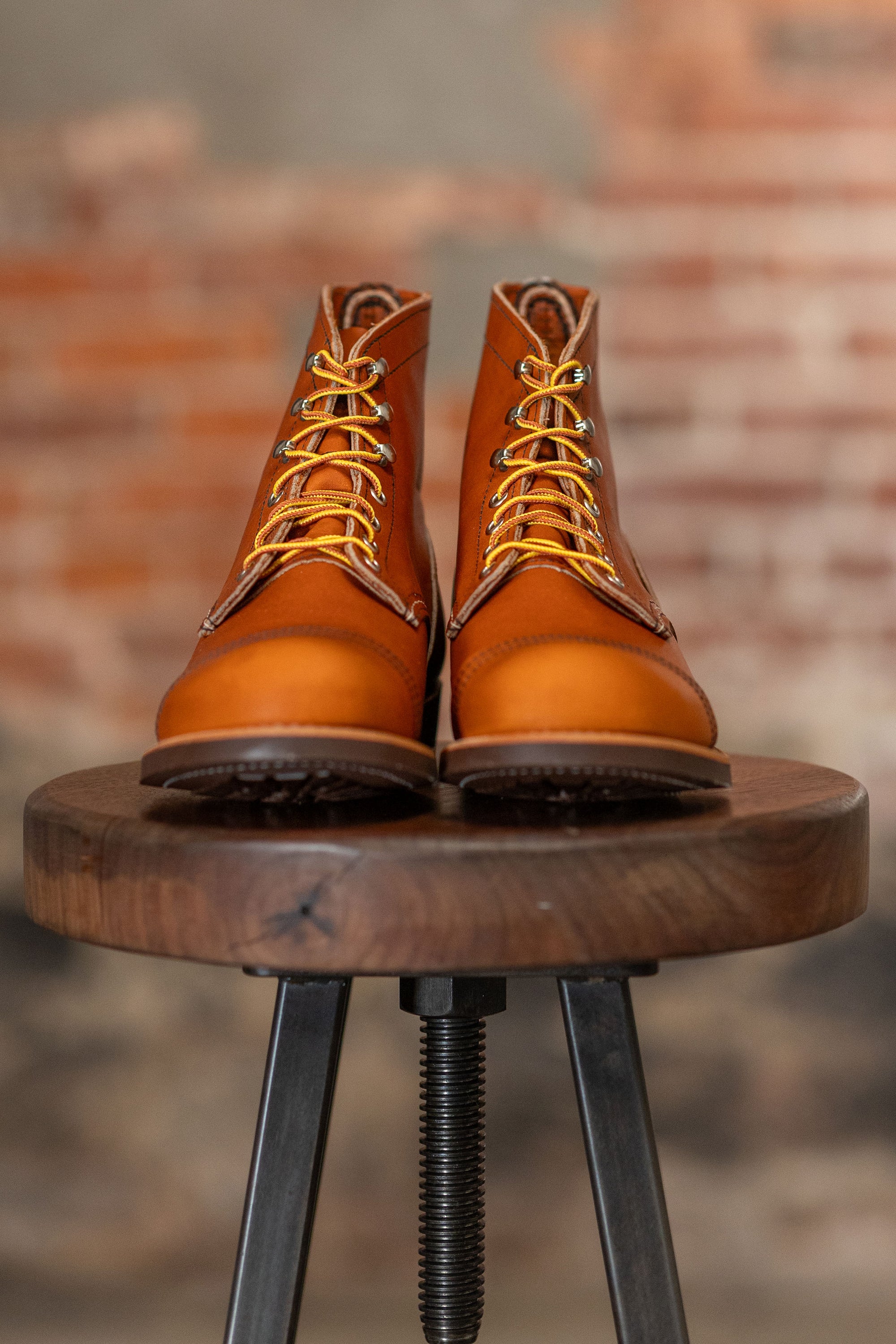Red Wing Heritage Iron Ranger 8000 - Oro Legacy