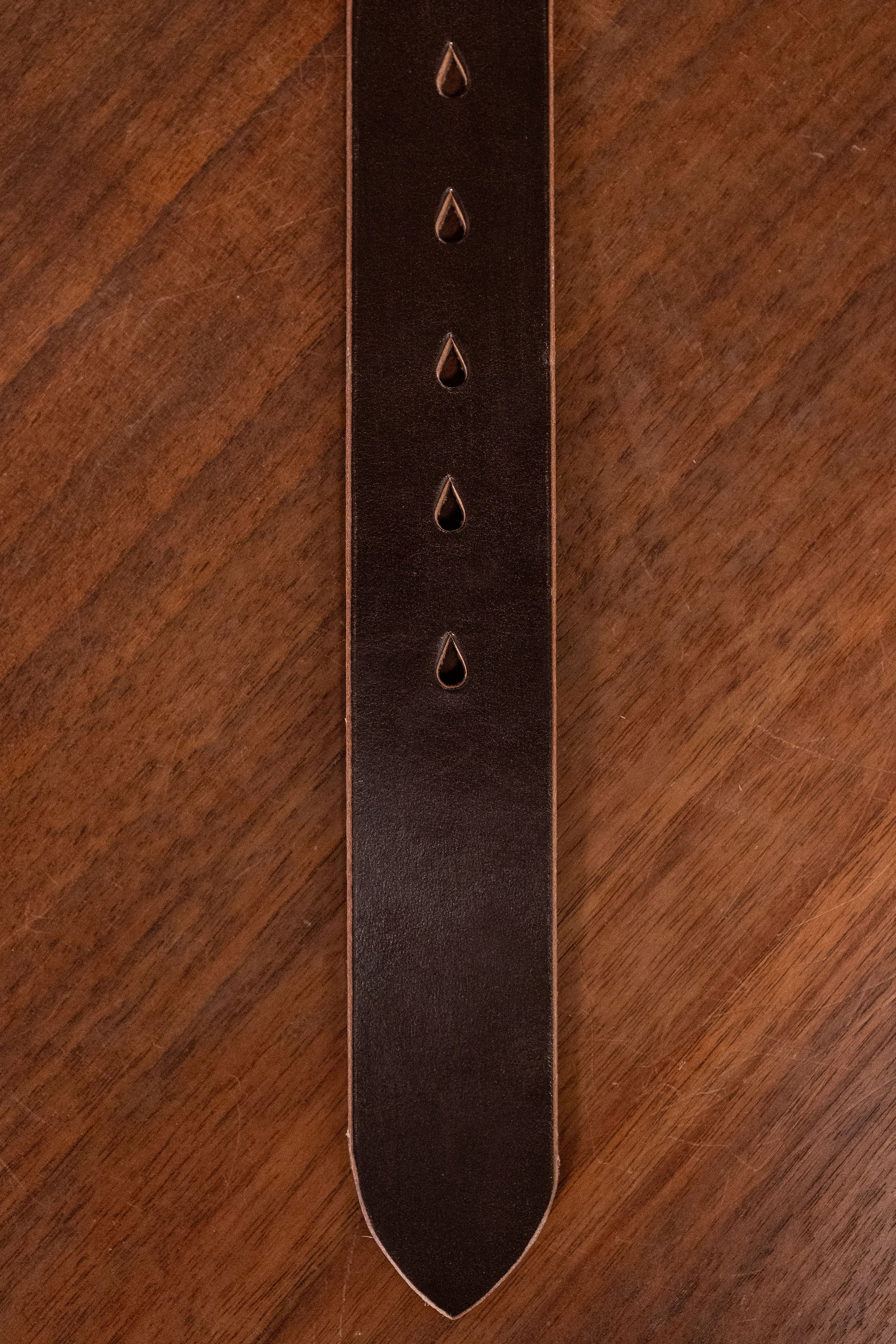 Hollows Leather Trail Belt - Dark Brown English Bridle Brass Buckle