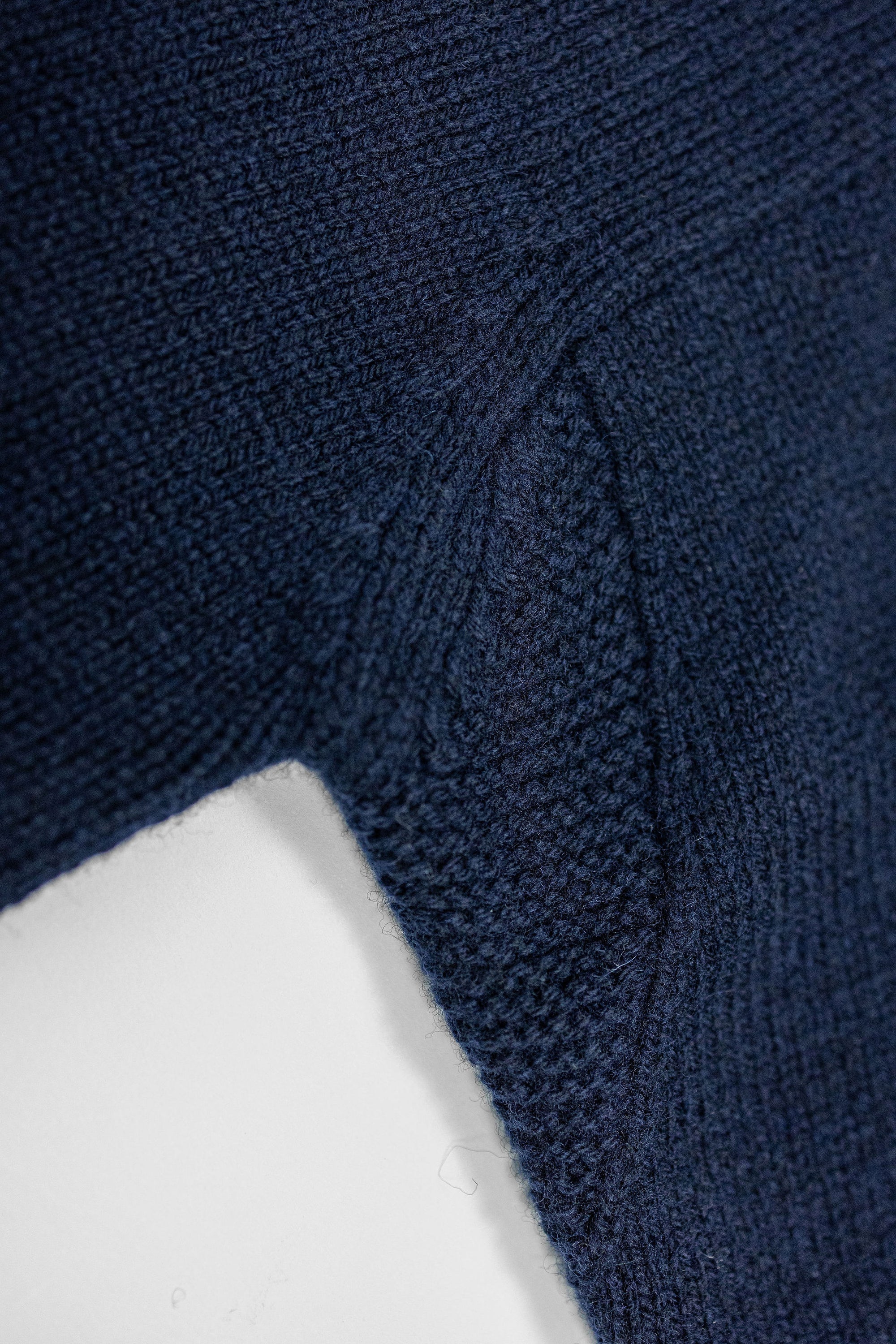 Merz b. Schwanen LOCC01 Crew Pullover Merino Cashmere Blend - Dark Navy