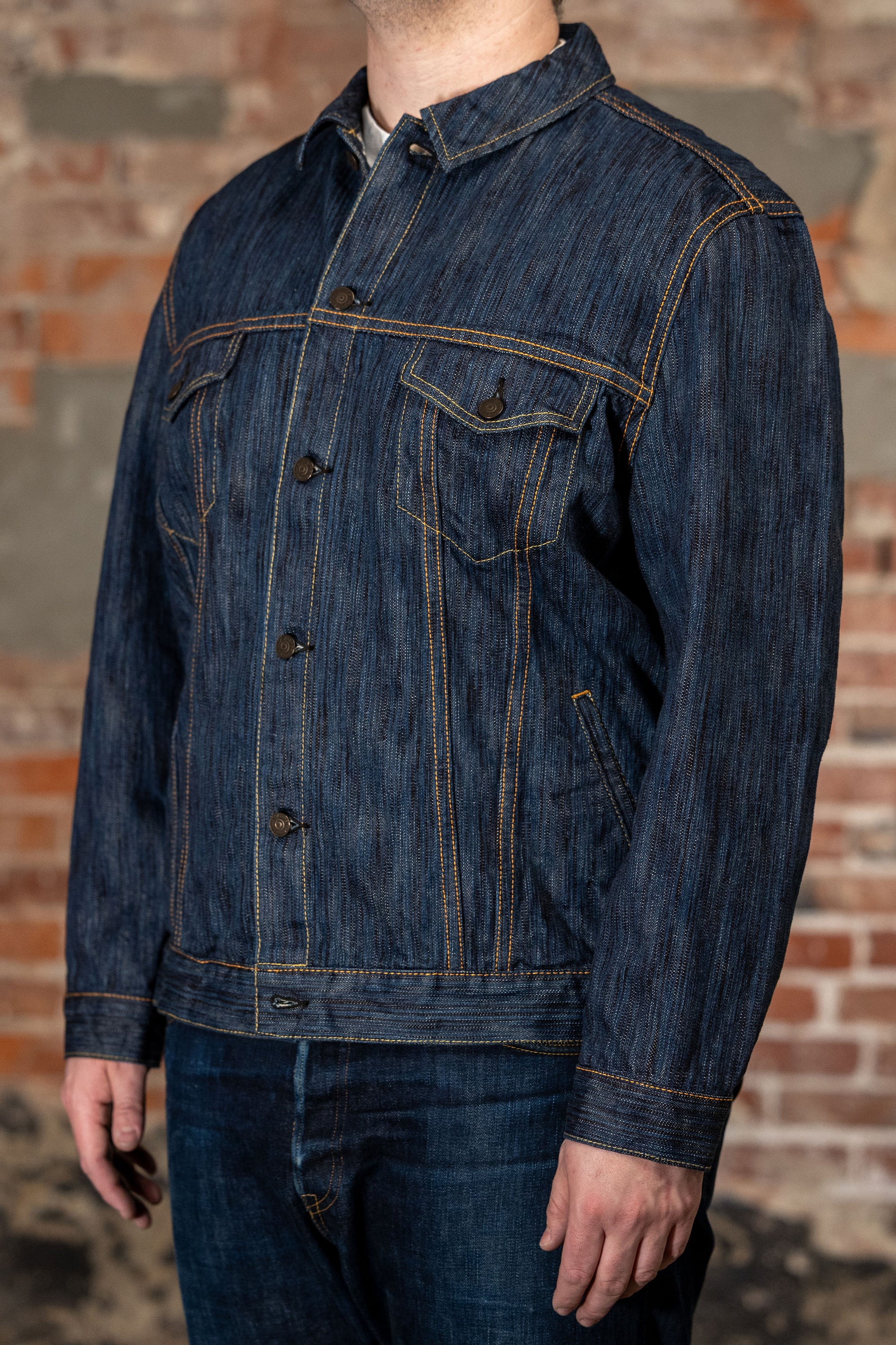 Pure Blue Japan 6226-L 14.5oz Waterfall Denim Type III Jacket - Light Indigo. on model side profile