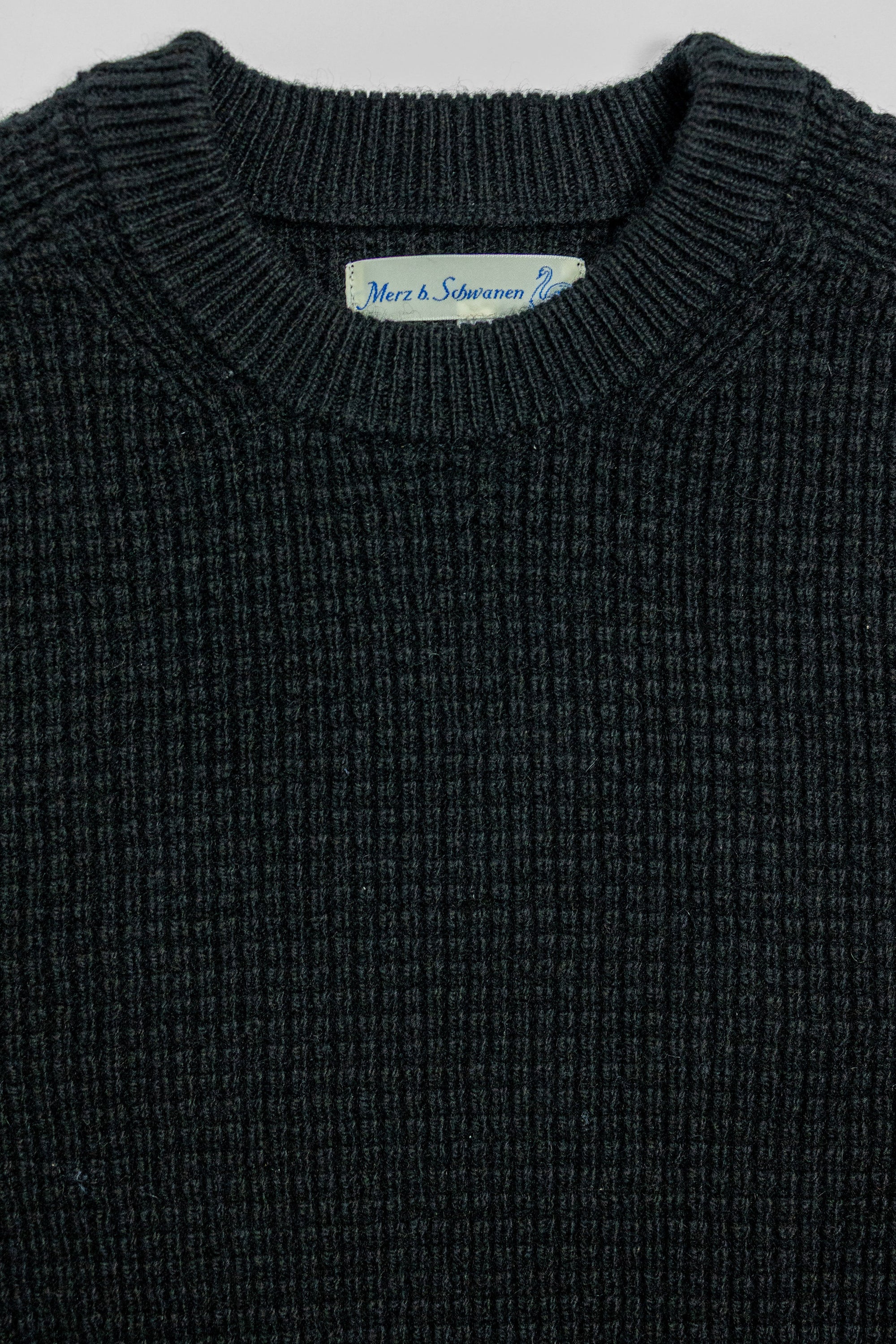 Merz b. Schwanen BLADE02 Merino Wool-Cashmere Waffle Structured Pullover - Deep Black