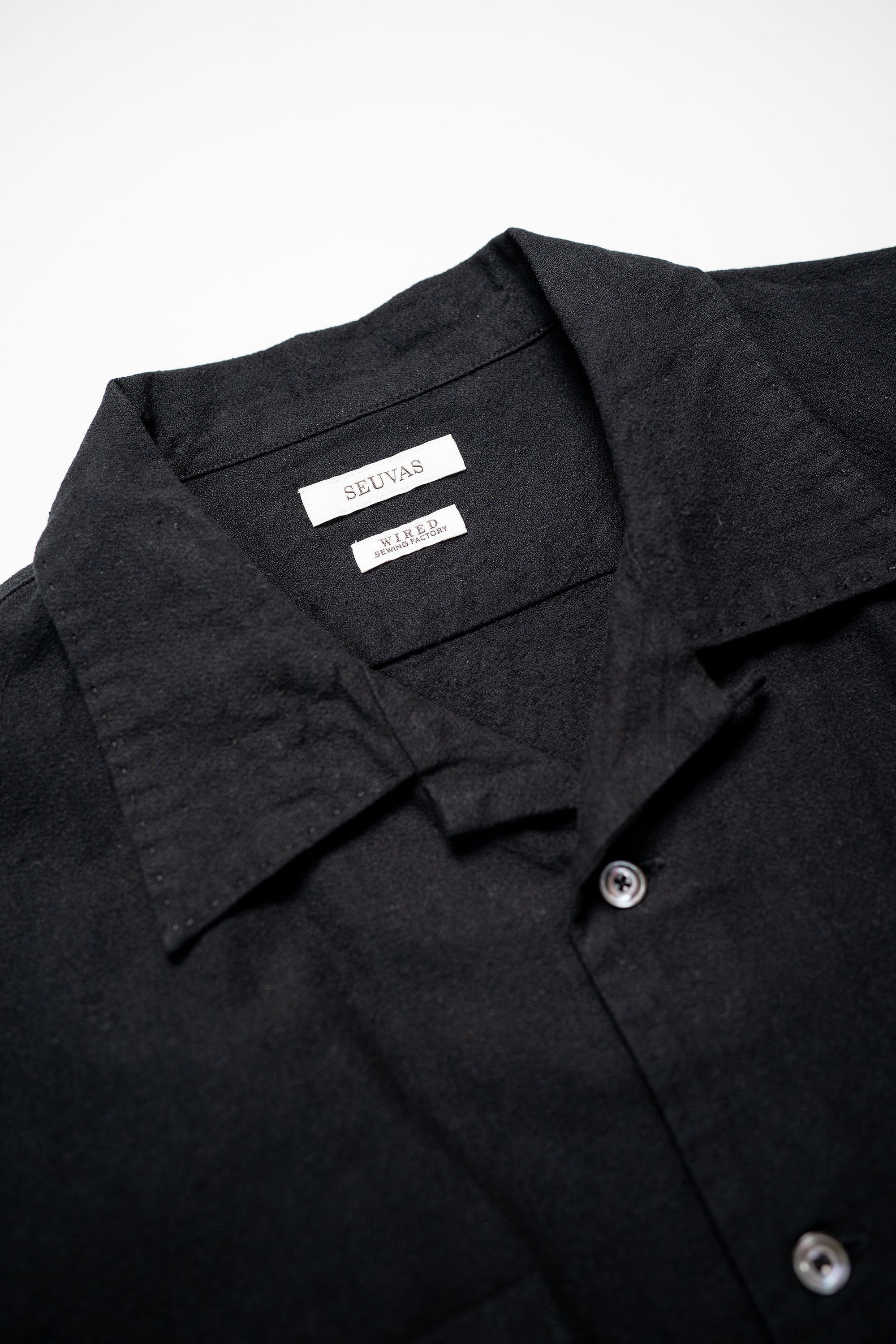 Seuvas Open Necked Short Sleeve - Black