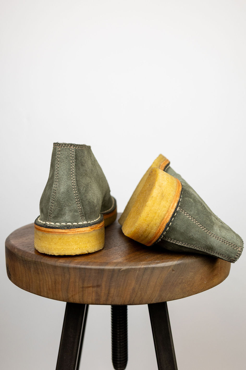 John Lofgren Military Desert Boot - Japanese Suede Olive