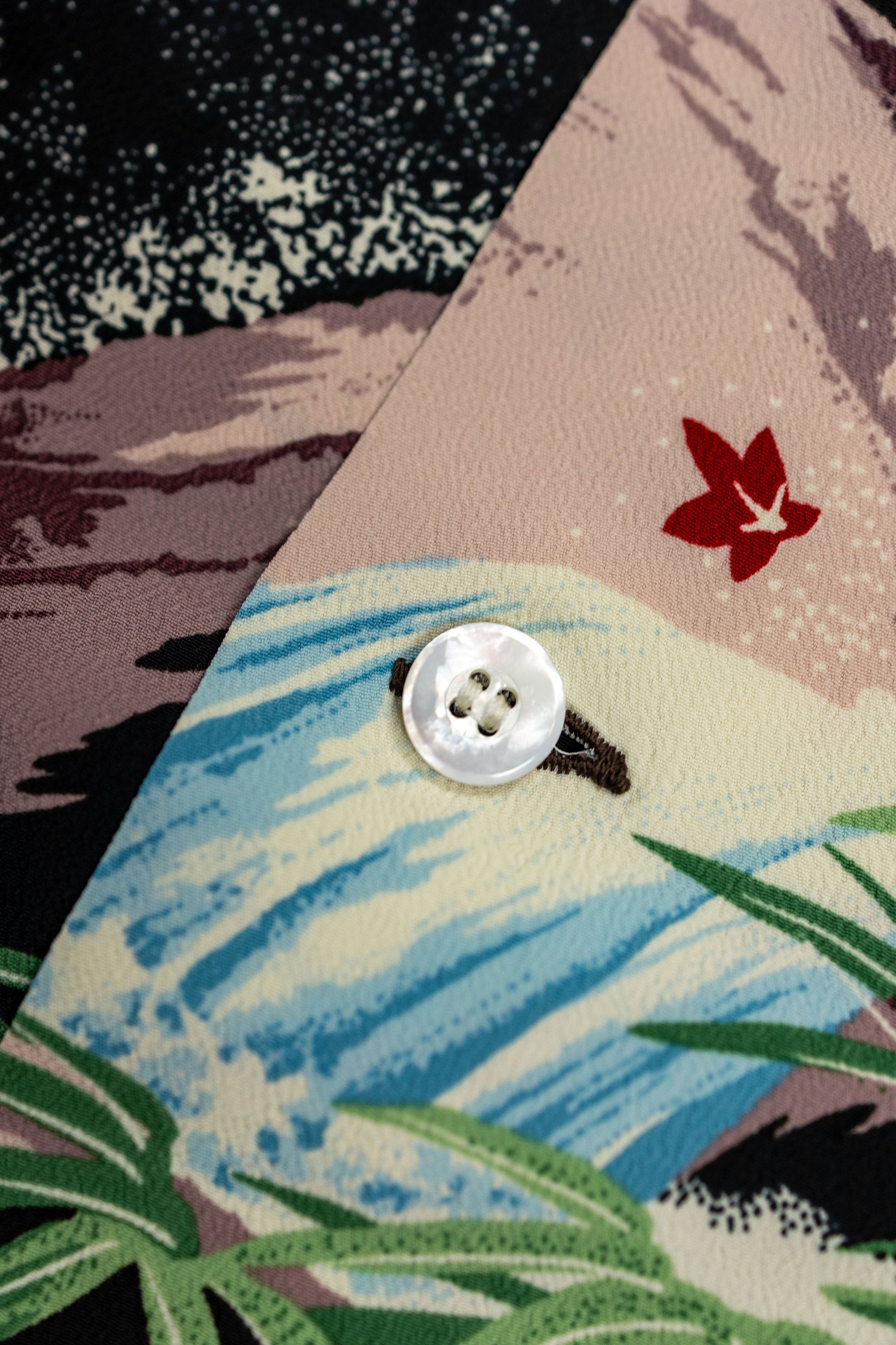 Sun Surf Special Edition "Sasa Tora" - Black