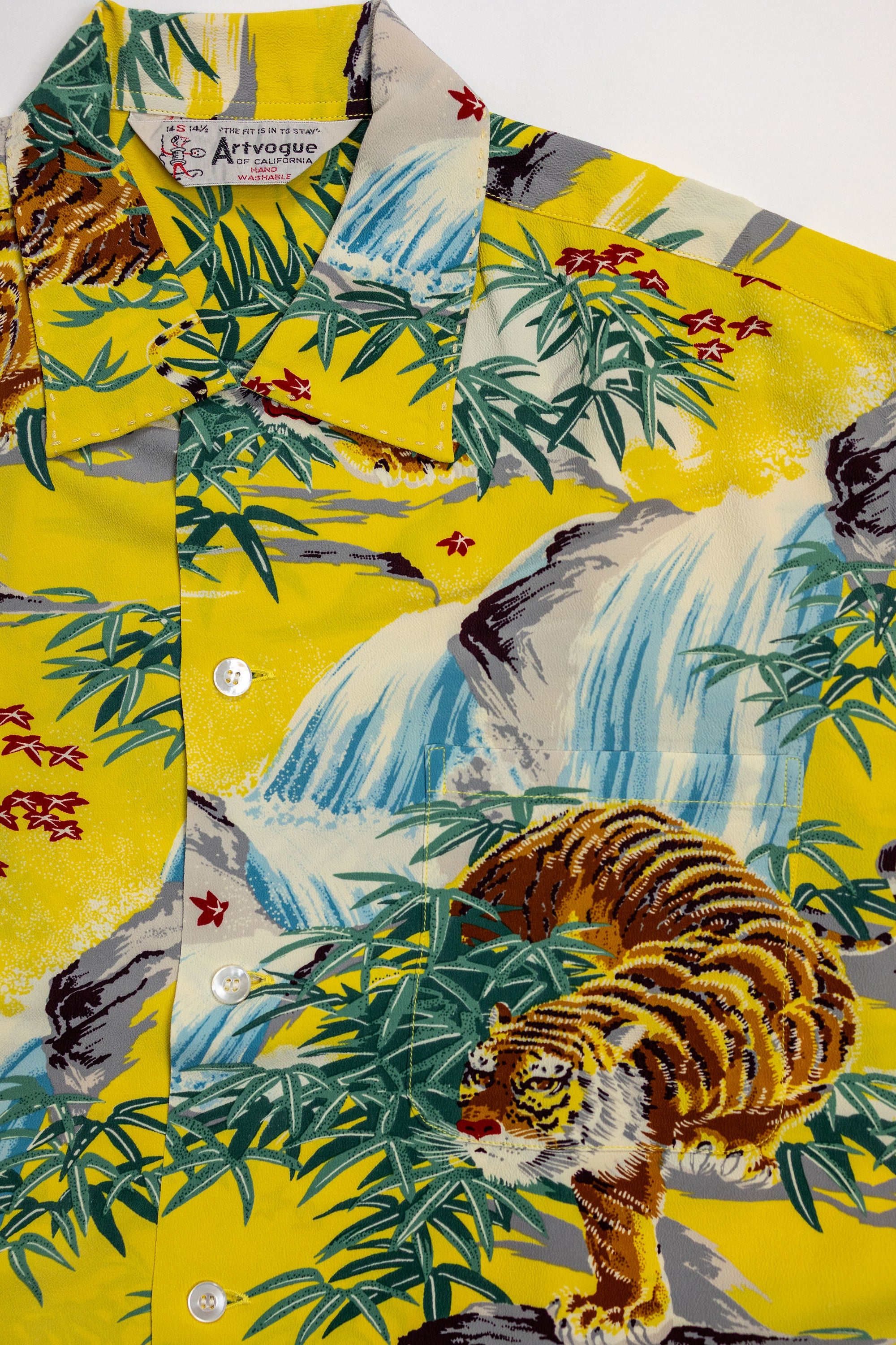 Sun Surf Special Edition "Sasa Tora" - Yellow