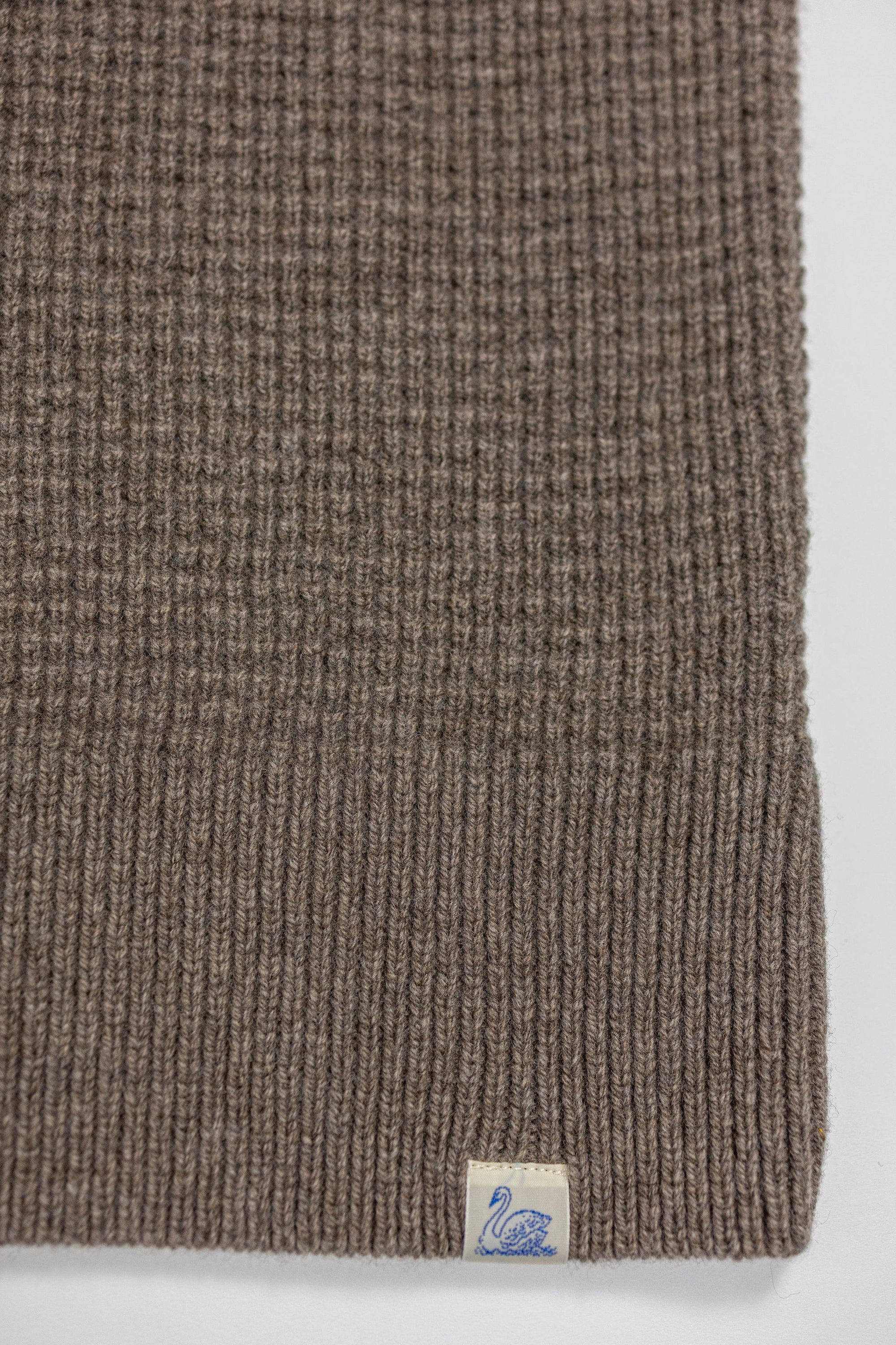 Merz b. Schwanen BLADE02 Merino Wool-Cashmere Waffle Structured Pullover - Grain