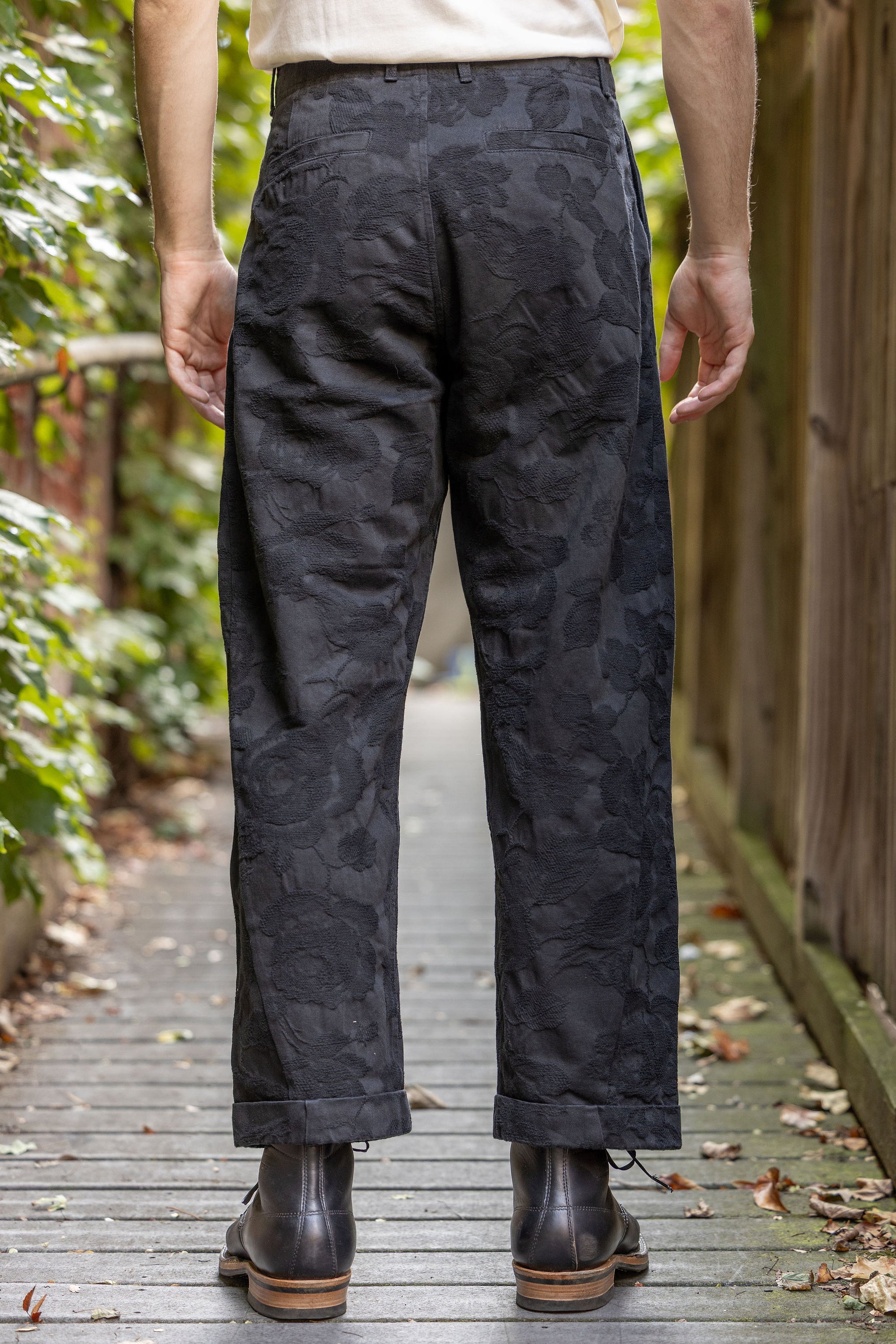 Hansen Garments Bobby Wide Pleated Trousers - Black Flowers