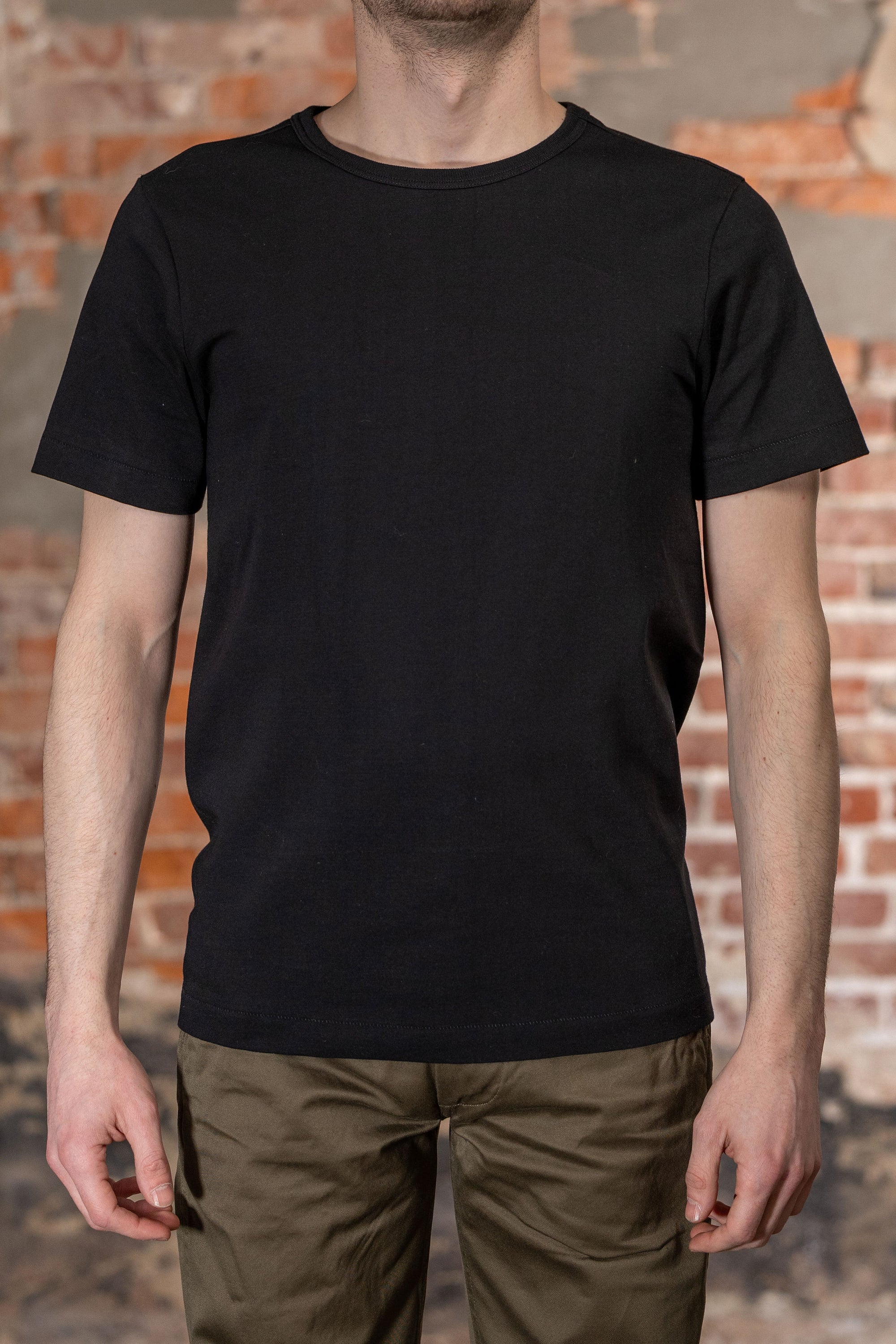 Merz b. Schwanen 215 Classic Crew Neck T-Shirt - Black