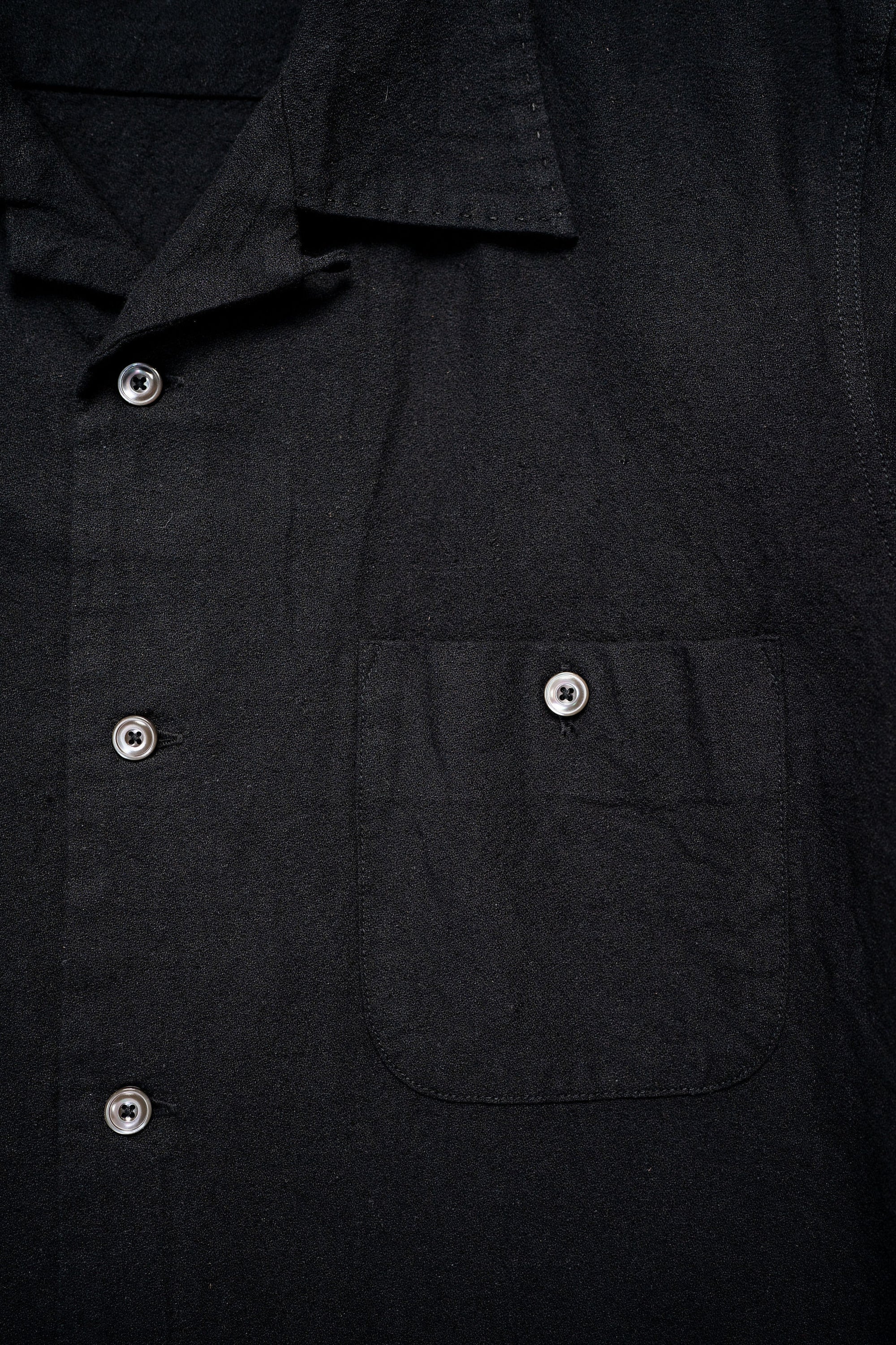 Seuvas Open Necked Short Sleeve - Black