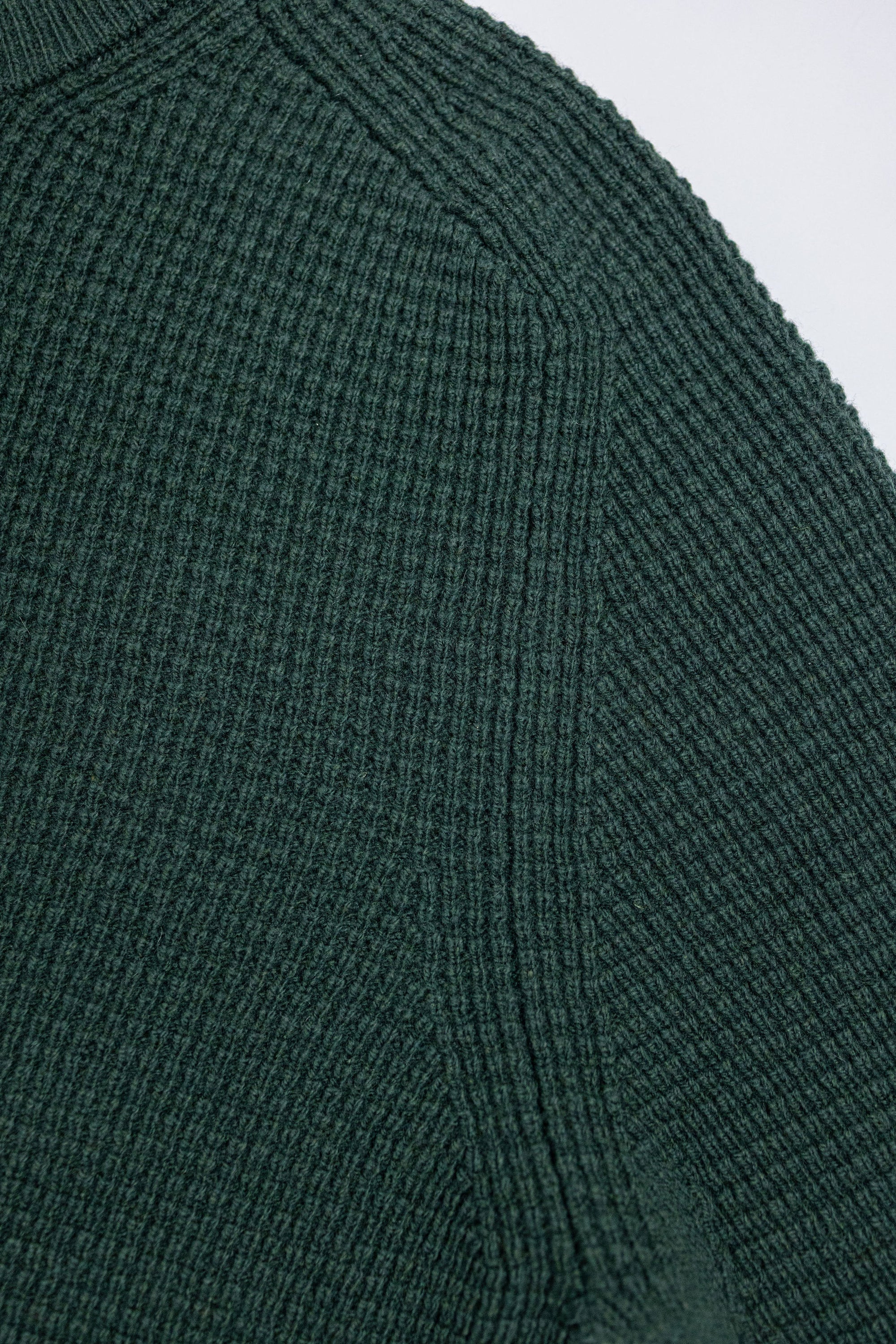 Merz b. Schwanen BLADE02 Merino Wool-Cashmere Waffle Structured Pullover - Bottle Green