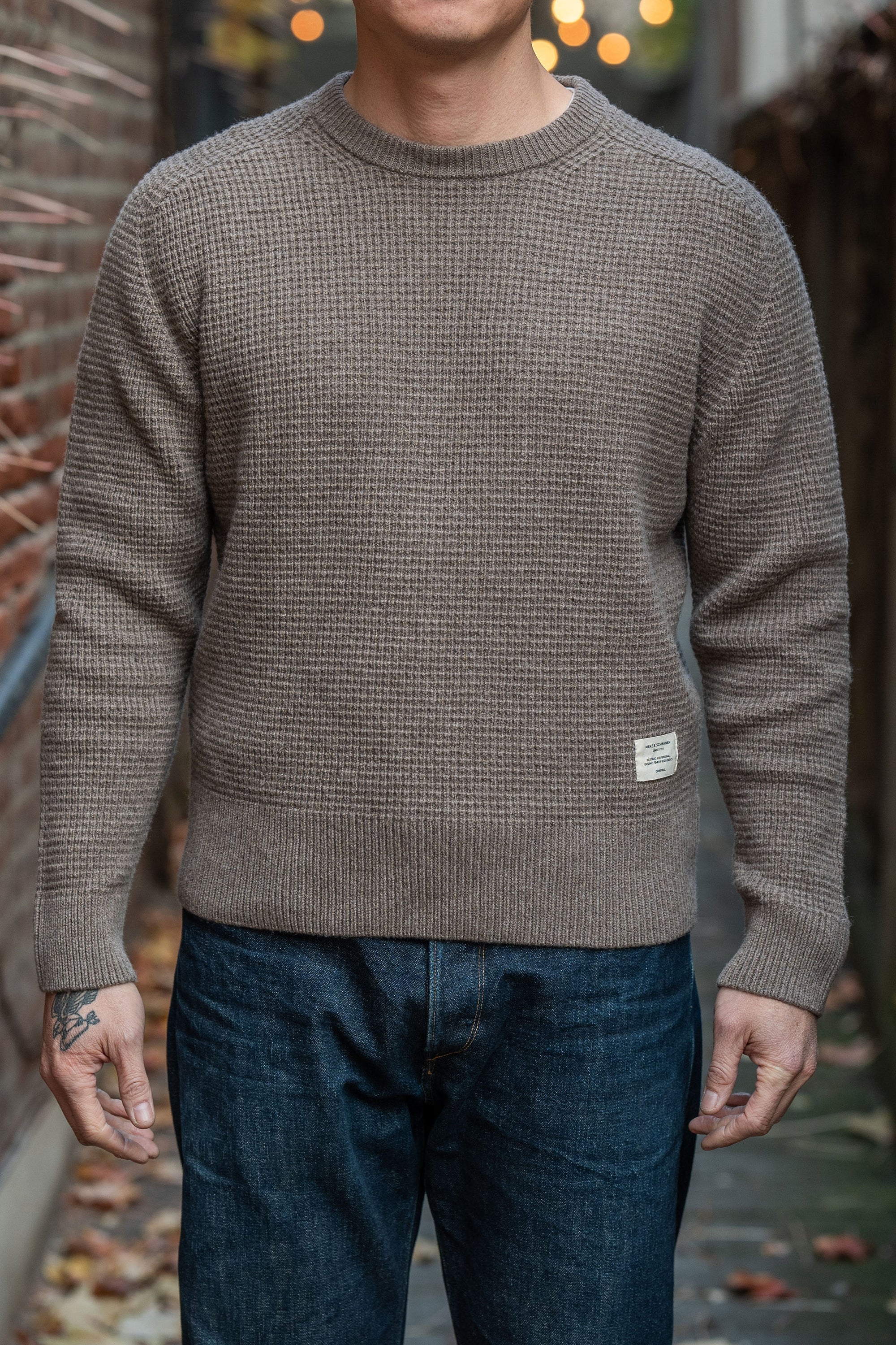 Merz b. Schwanen BLADE02 Merino Wool-Cashmere Waffle Structured Pullover - Grain