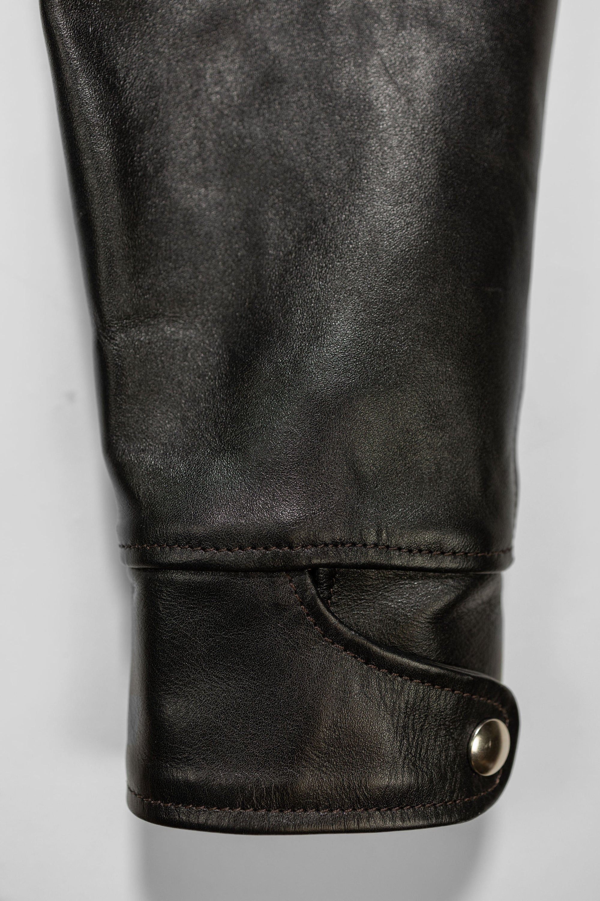 Double Helix Hugging The Curve - Black Teacore Horsehide