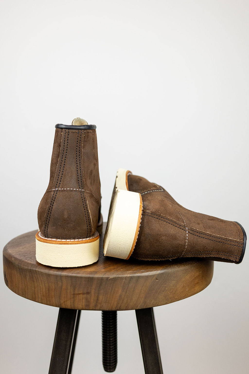 Red Wing Heritage Classic Moc 8836 - Chocolate Muleskinner Leather