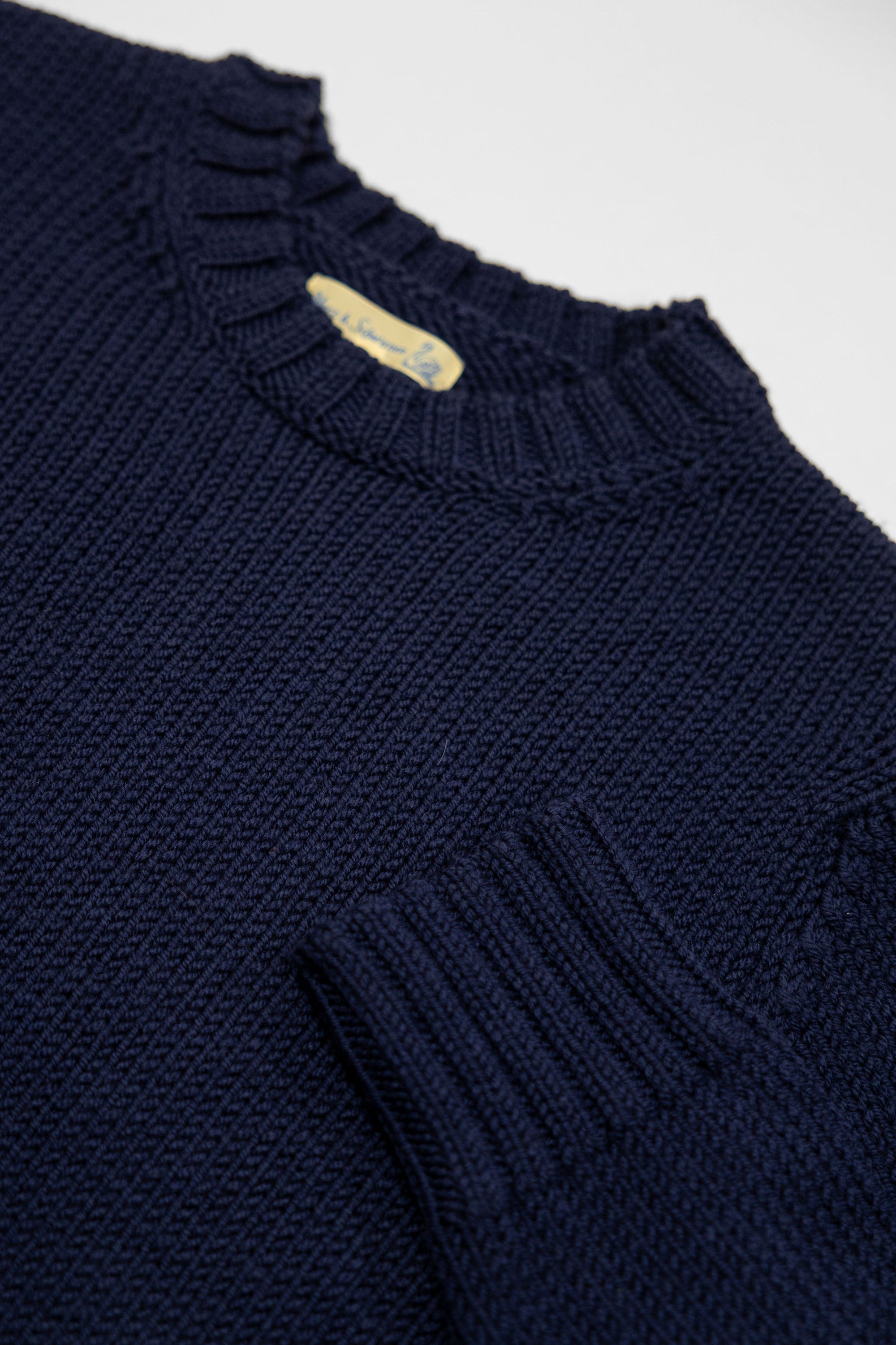 Merz b. Schwanen CREWKNIT01CTM Chunky Cropped Merino Wool Sweater - Ink Blue
