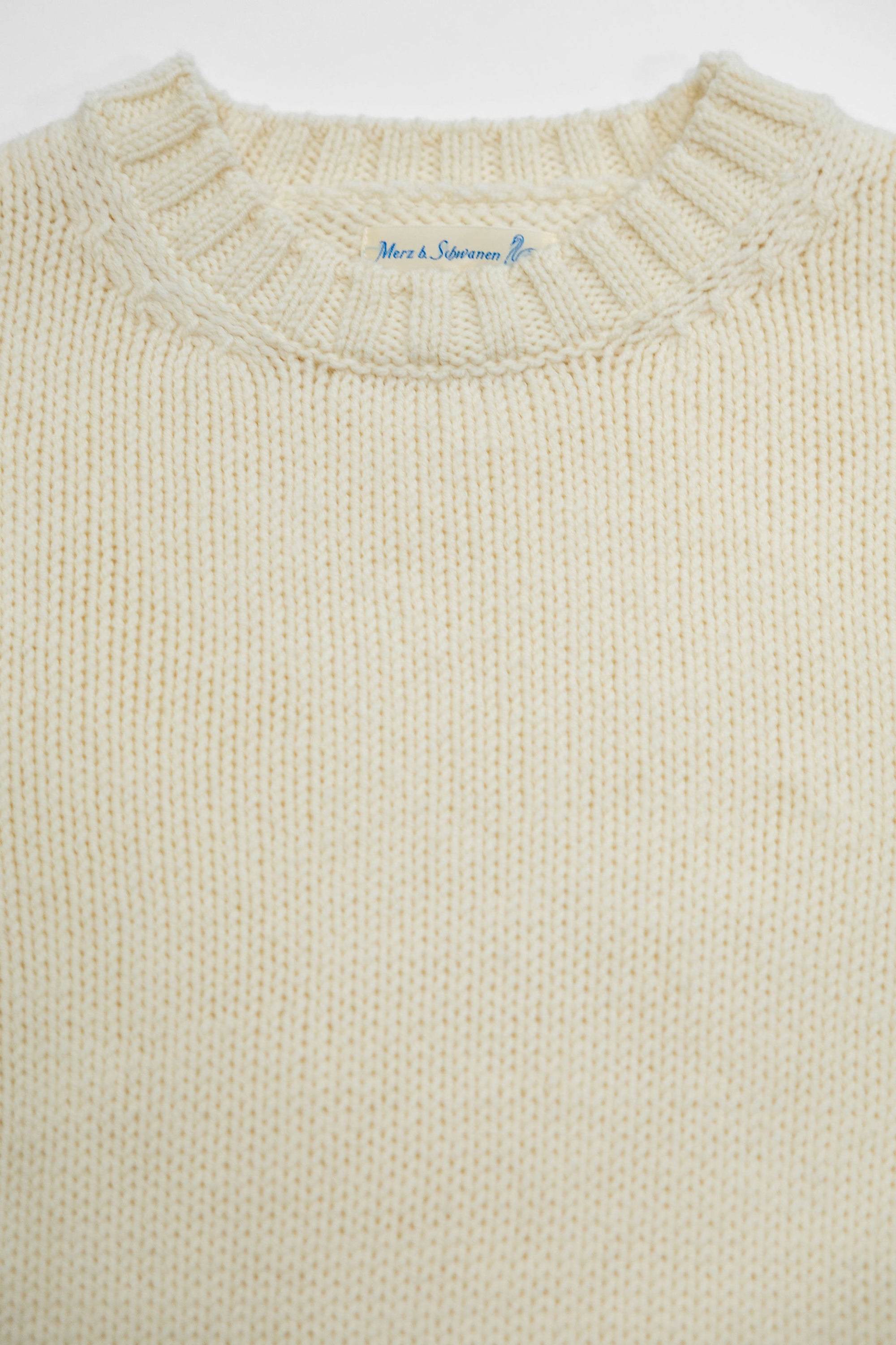 Merz b. Schwanen CREWKNIT01CTM Chunky Cropped Merino Wool Sweater - Nature