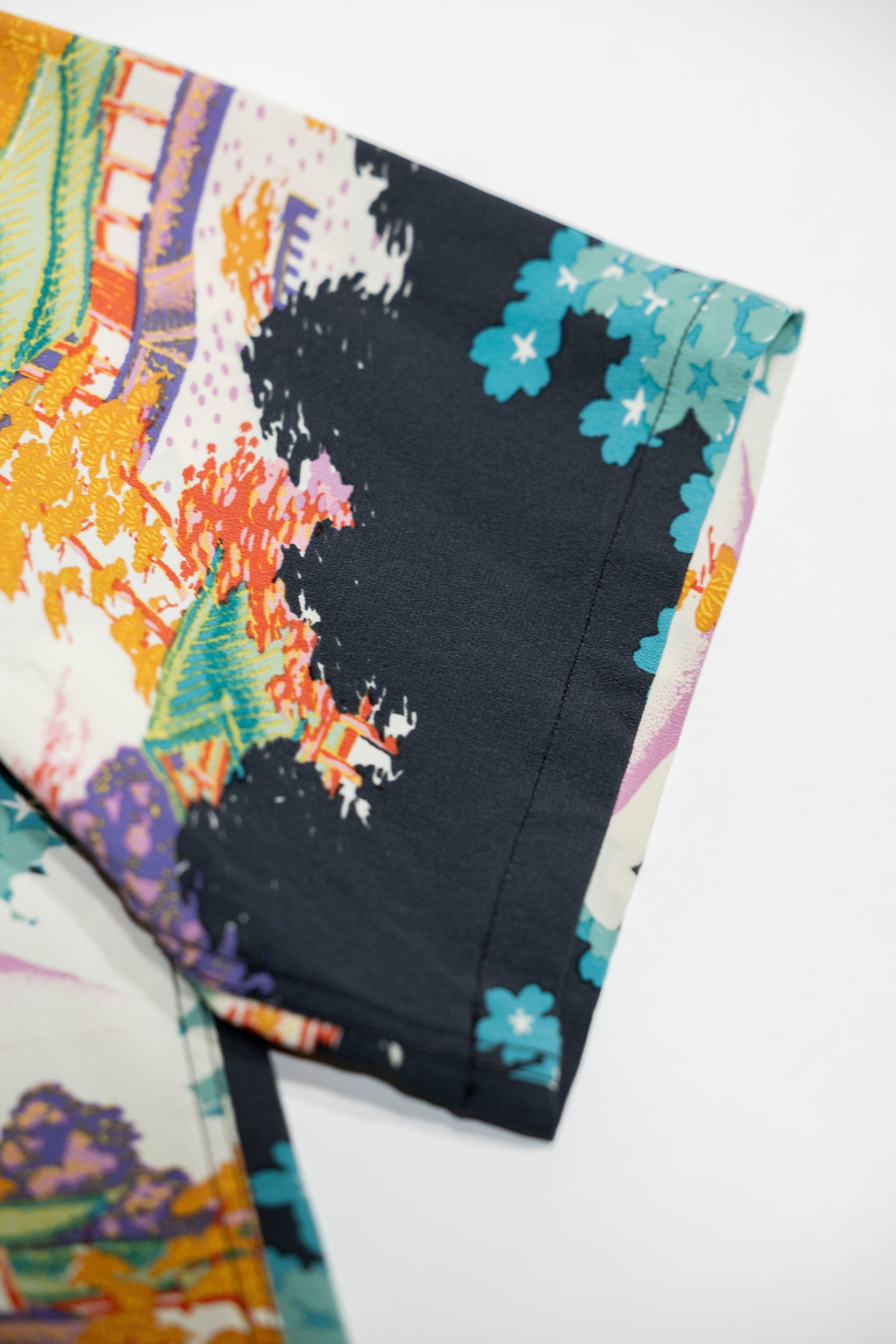 Sun Surf Rayon Hawaiian Shirt “Ancient Capital” - Black
