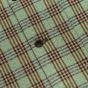 Dehen 1920 Lounge Shirt - Lawn Chair Plaid. close up of buttons