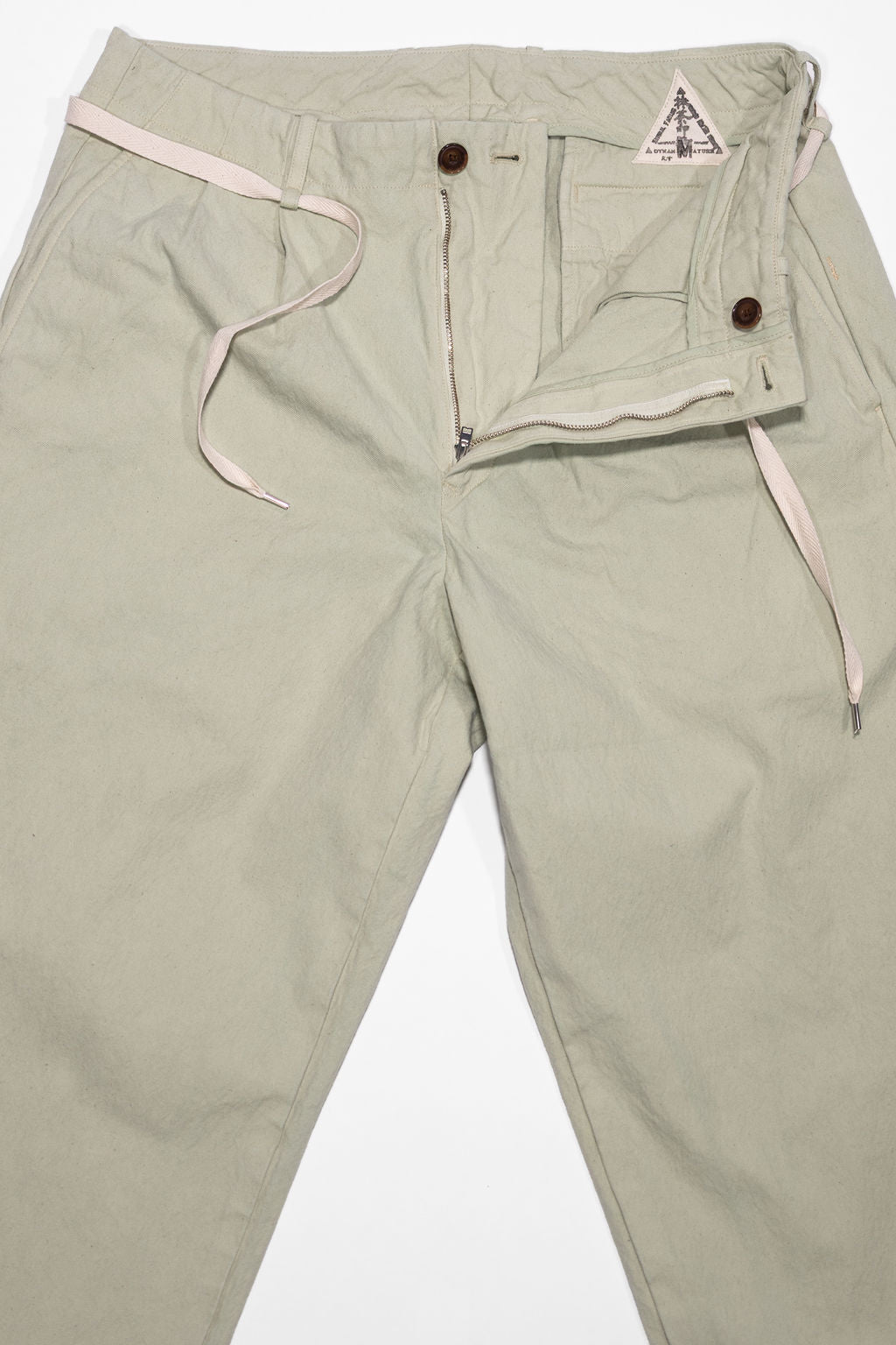 Seuvas Canvas Tapered 2-Tuck Pants (Regular) - Matcha
