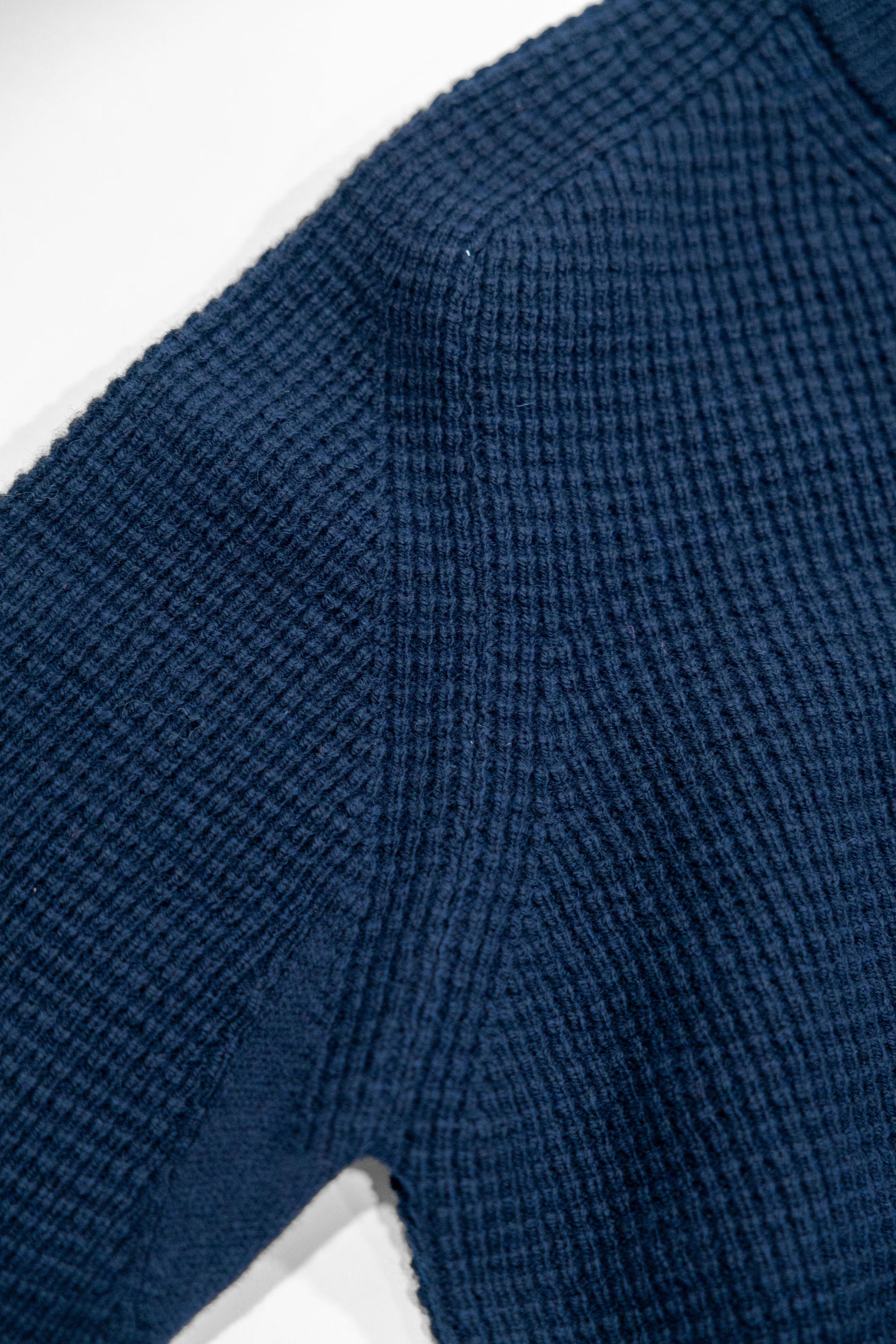 Merz b. Schwanen BLADE02 Merino Wool-Cashmere Waffle Structured Pullover - Dark Navy