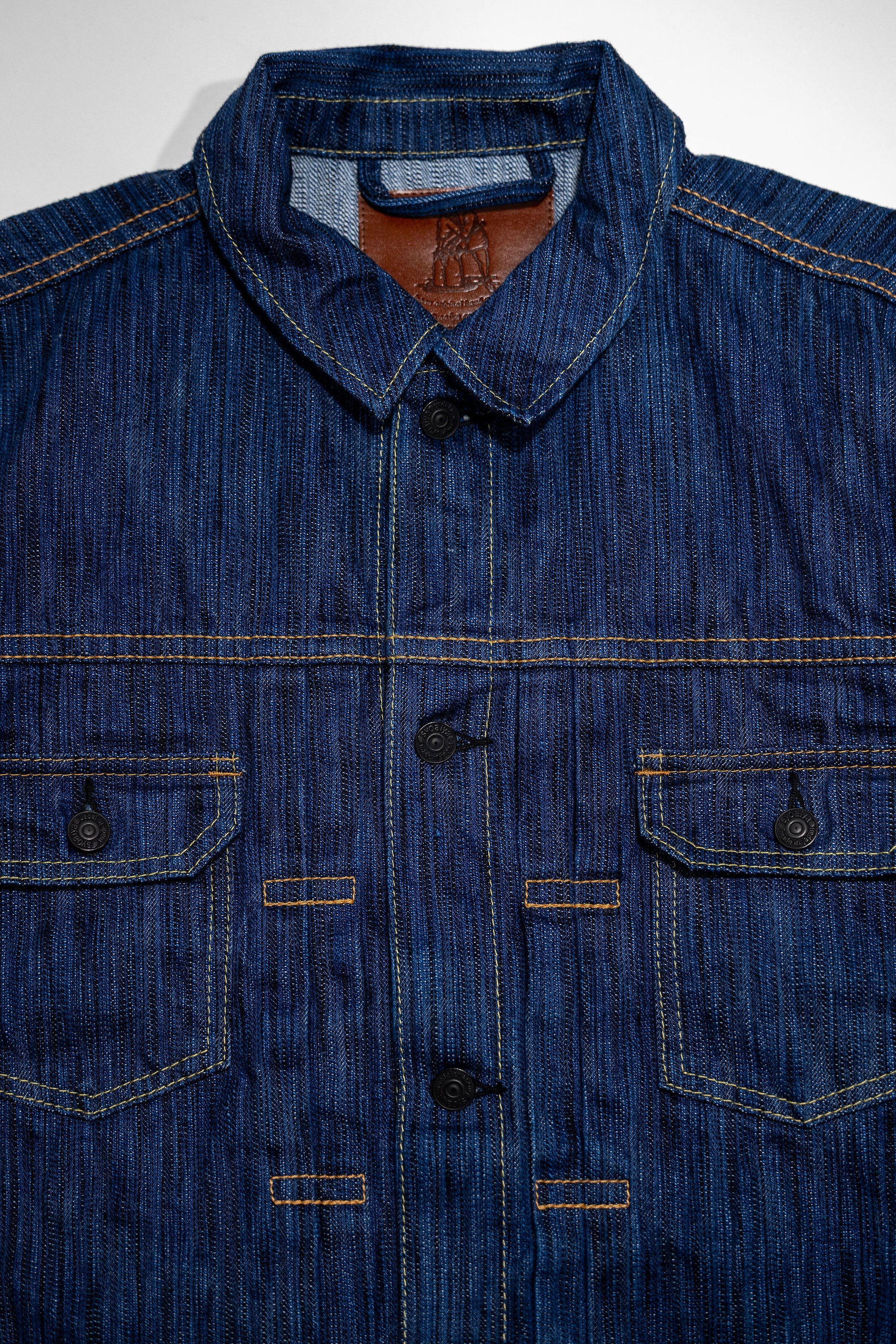 Pure Blue Japan 6225-L Waterfall Denim Type 2 Jacket - Light Indigo. close up of front half