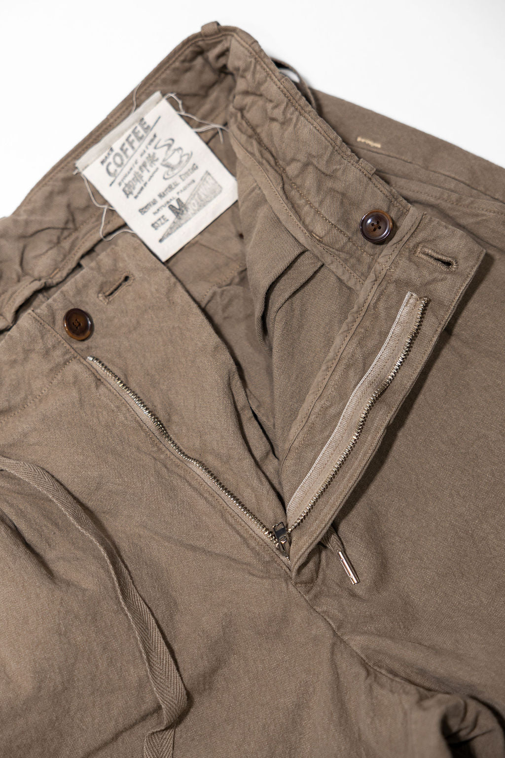 Seuvas Canvas Tapered 2-Tuck Pants (Regular) - Coffee