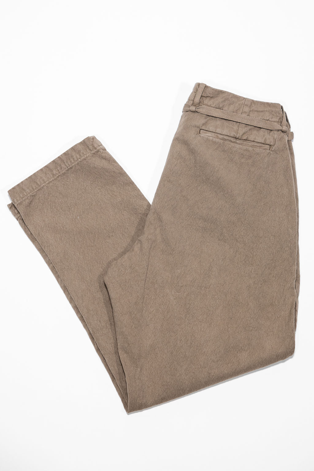 Seuvas Canvas Tapered 2-Tuck Pants (Regular) - Coffee