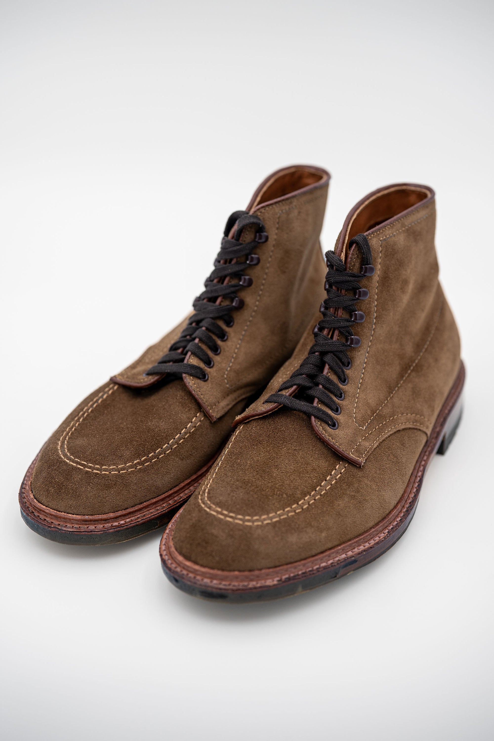 Alden 4011HC Mocc Toe Boot - Snuff Suede