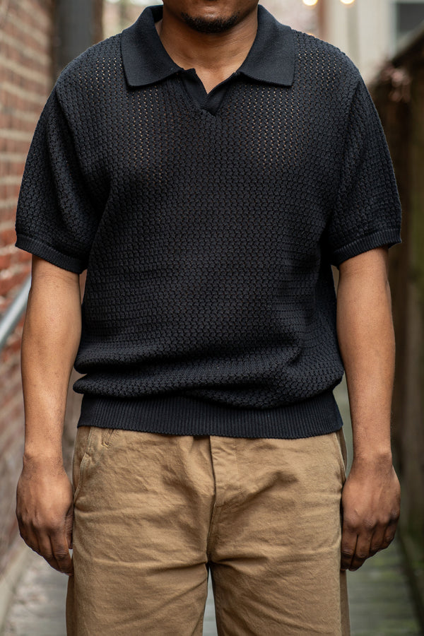 ☆YALE☆ COMFORT COOL POLO KNIT BLACK YEM1KT308ABK 21-F_PFlatlay3.29.24-