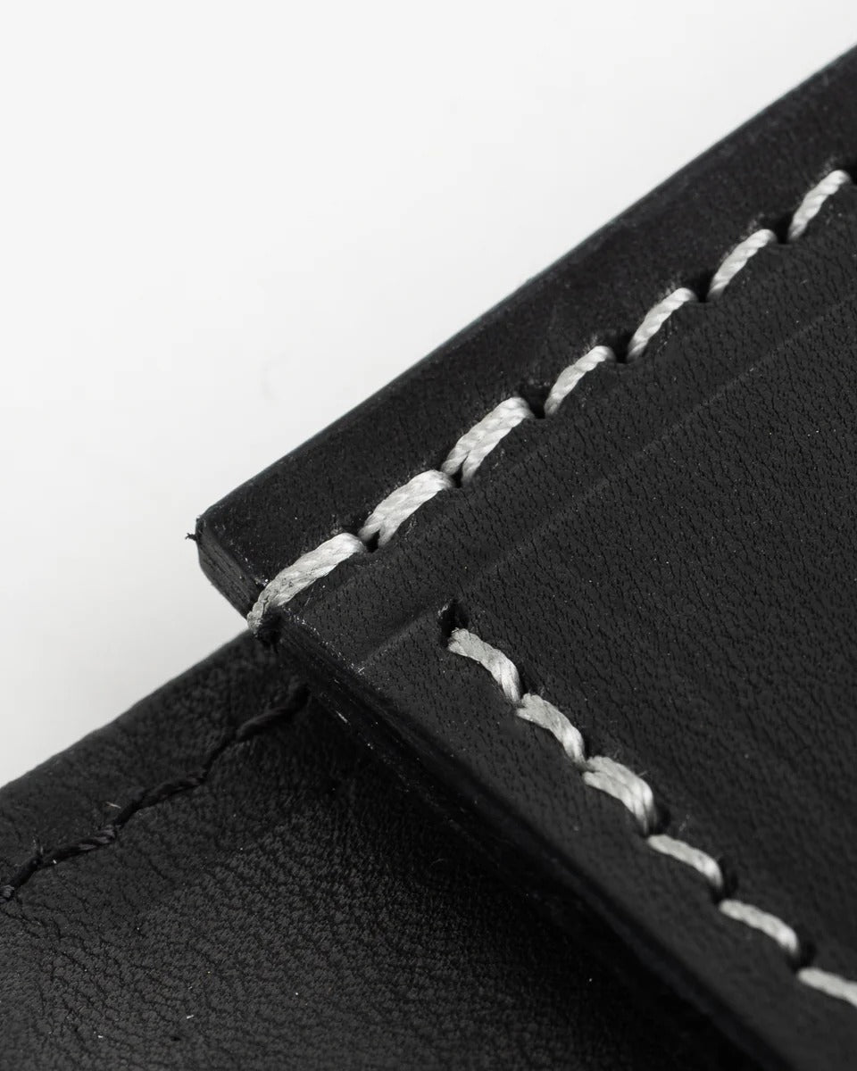 Obbi Good Label Brave Horsehide Condor Mid Wallet - Black